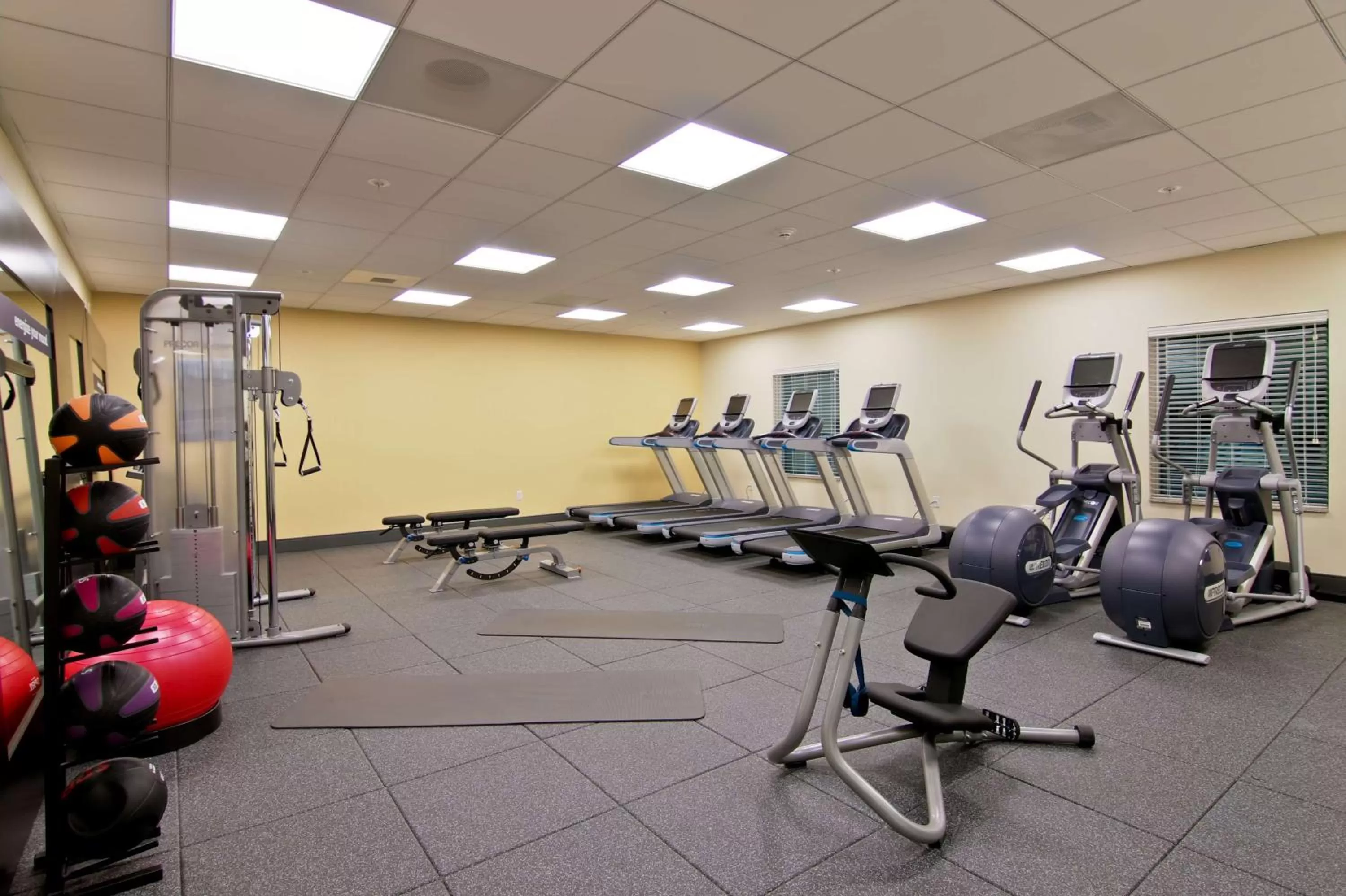 Fitness centre/facilities in Hampton Inn & Suites Bellevue Downtown/Seattle