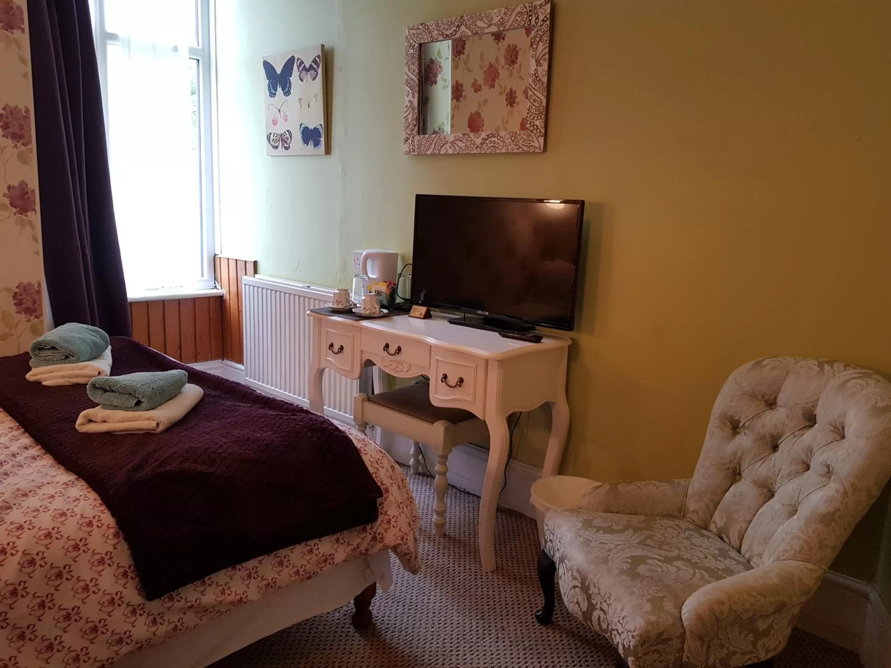 Decorative detail, Bed in Adams Guest House
