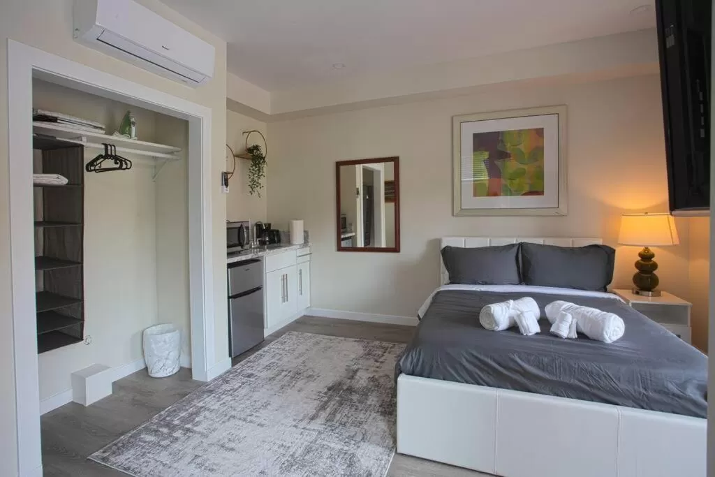 Bed in Explore Balboa Park From Your Cozy Studio w Patio