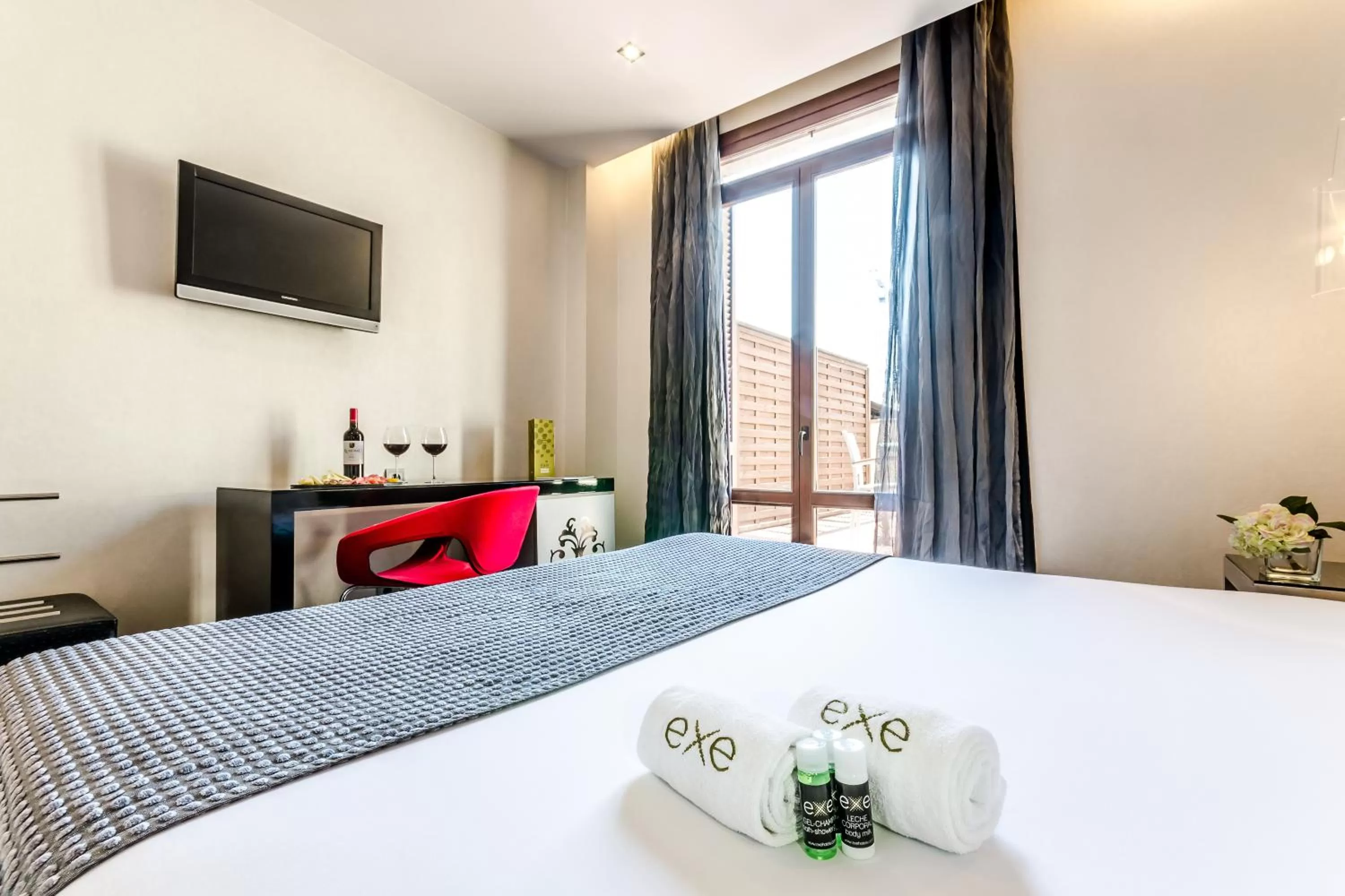 Bed in Exe Ramblas Boquería