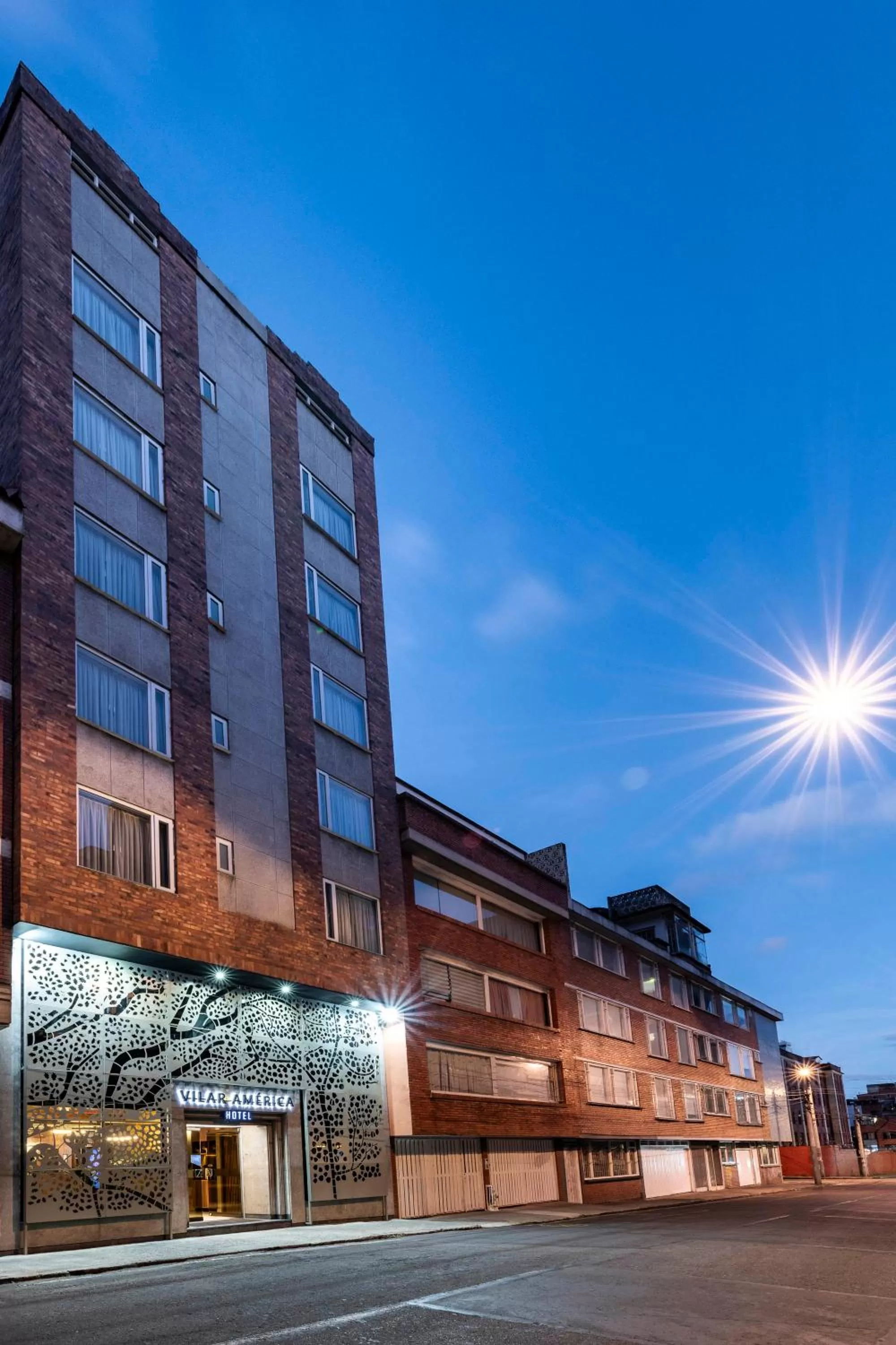 Property building in Suites by Vilar América