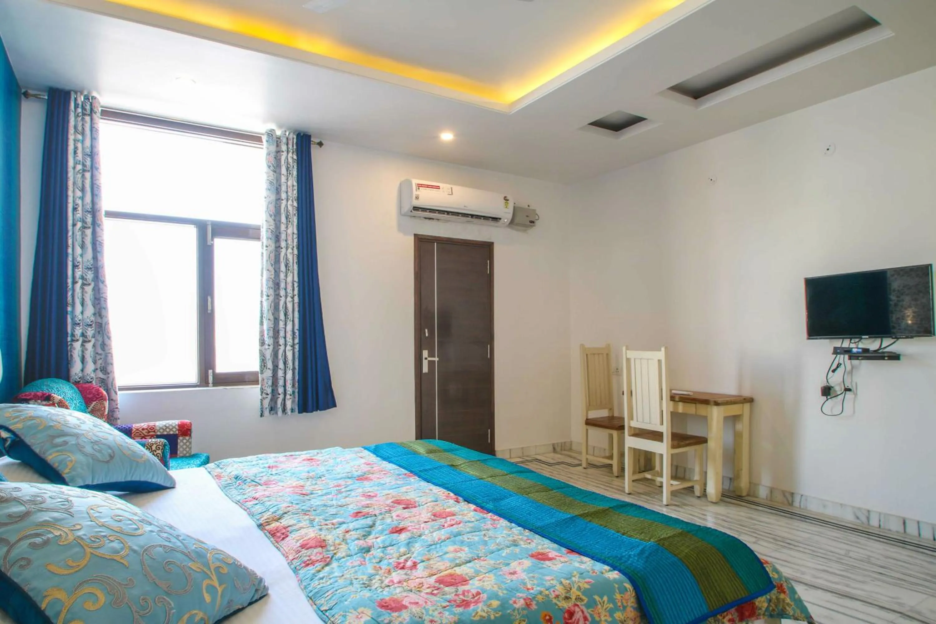 Photo of the whole room, Bed in All Seasons Heritage Homestay