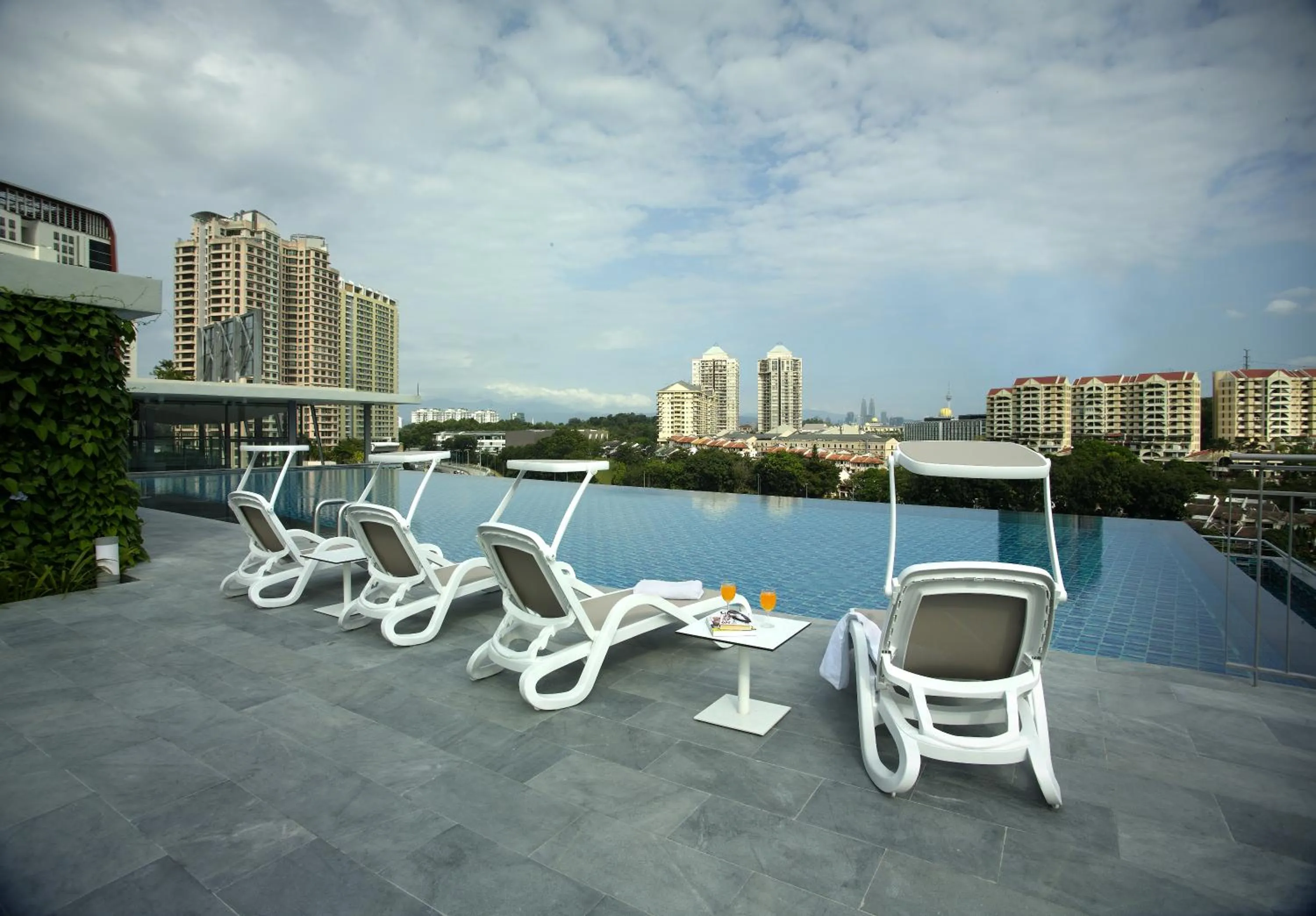 Swimming pool in The Signature Hotel & Serviced Suites Kuala Lumpur