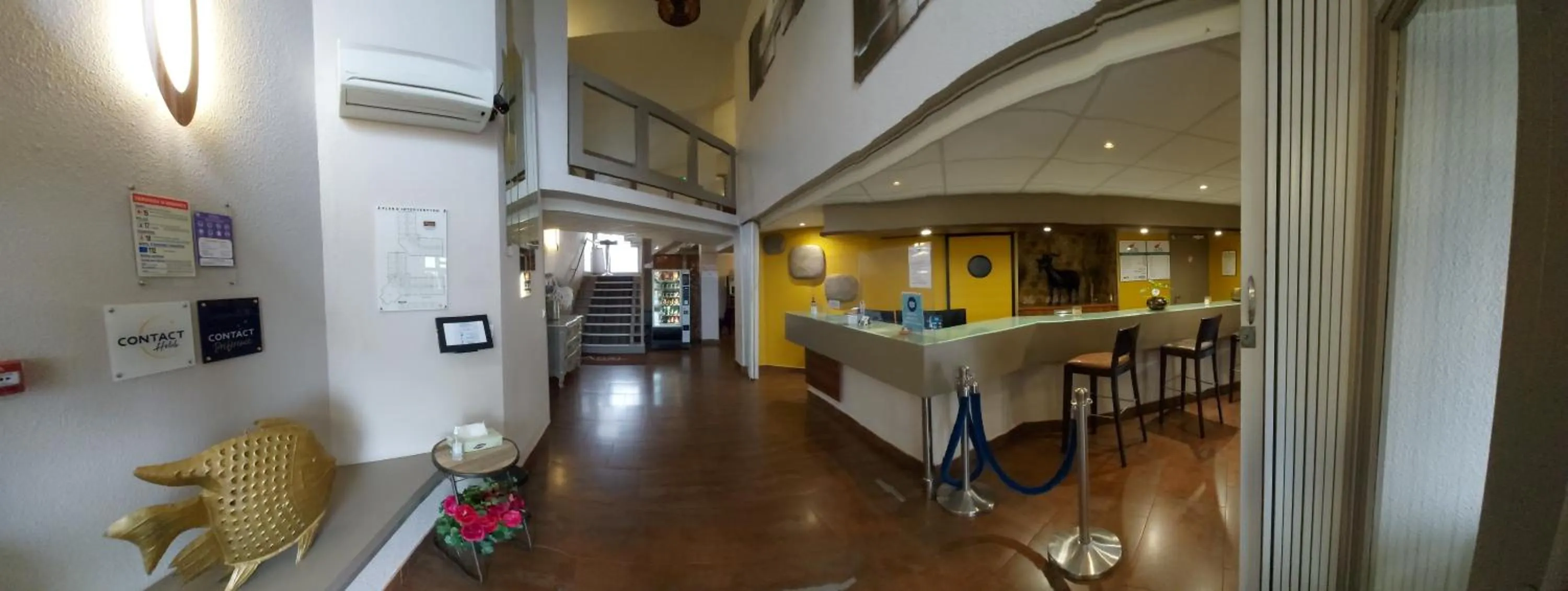 Lobby or reception in Contact Hotel Atoll