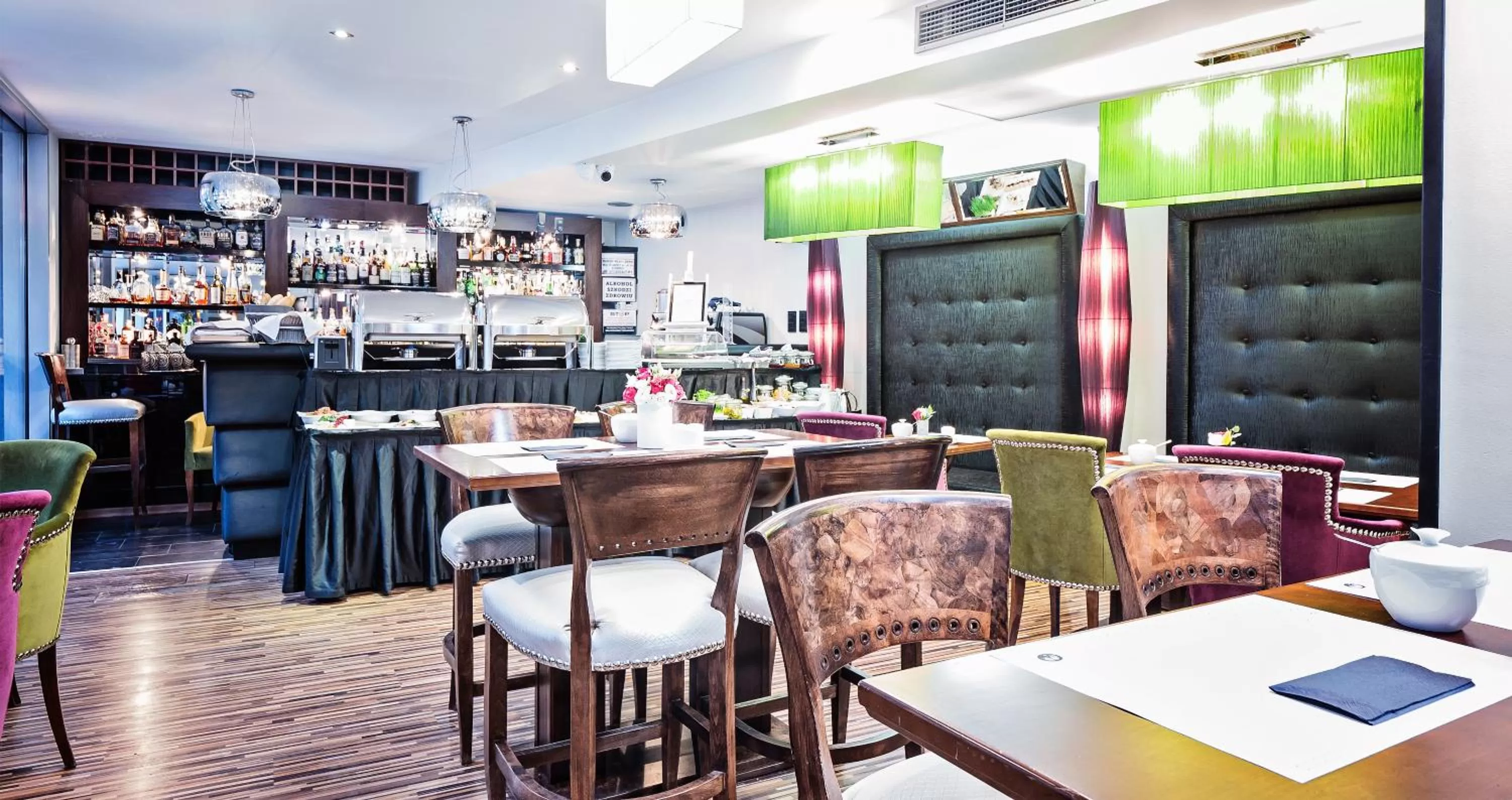 Restaurant/places to eat in Don Prestige Residence