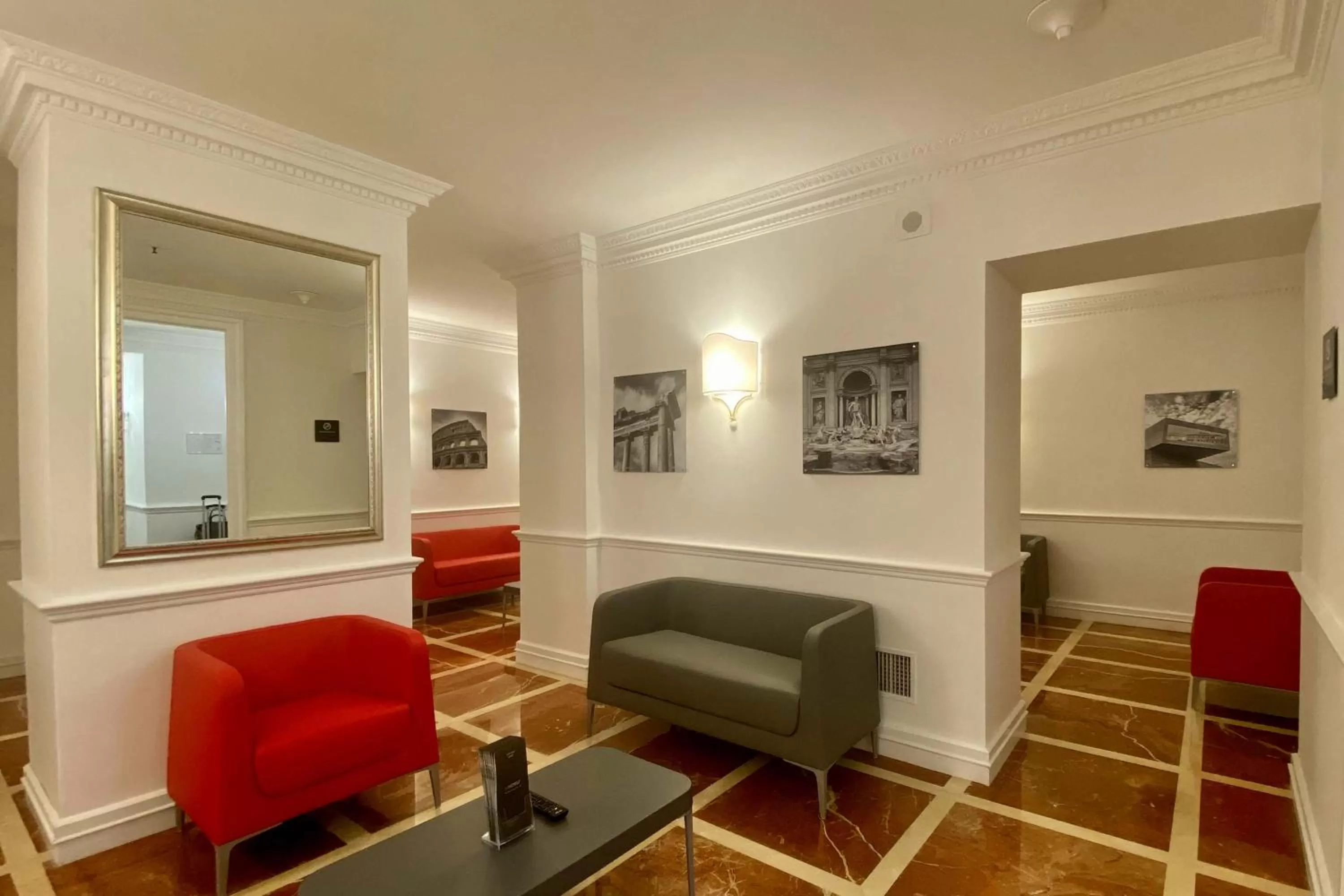 Lounge or bar in BB Hotels Smarthotel Bailey's