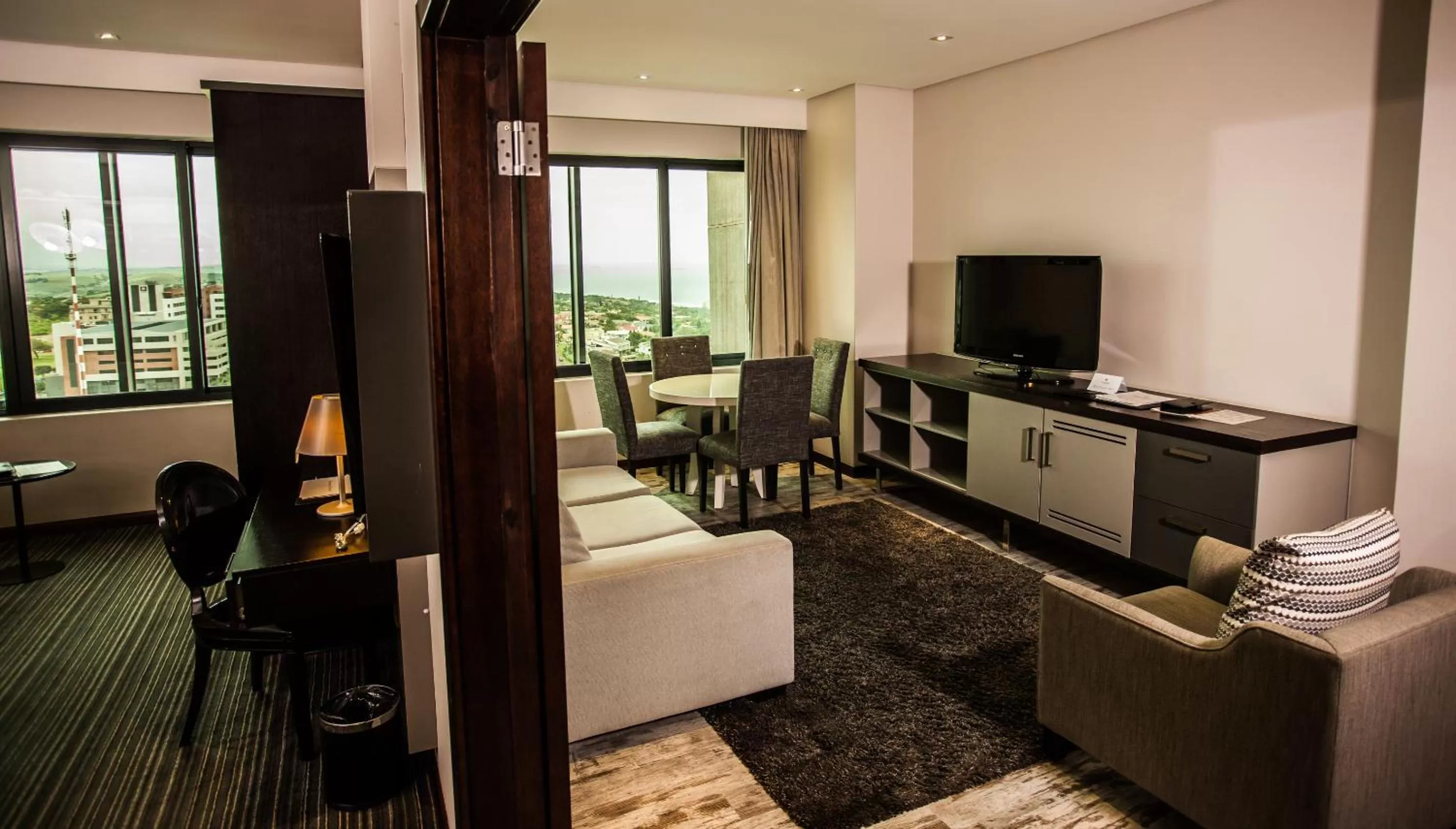 Communal lounge/ TV room in Coastlands Umhlanga Hotel and Convention Centre
