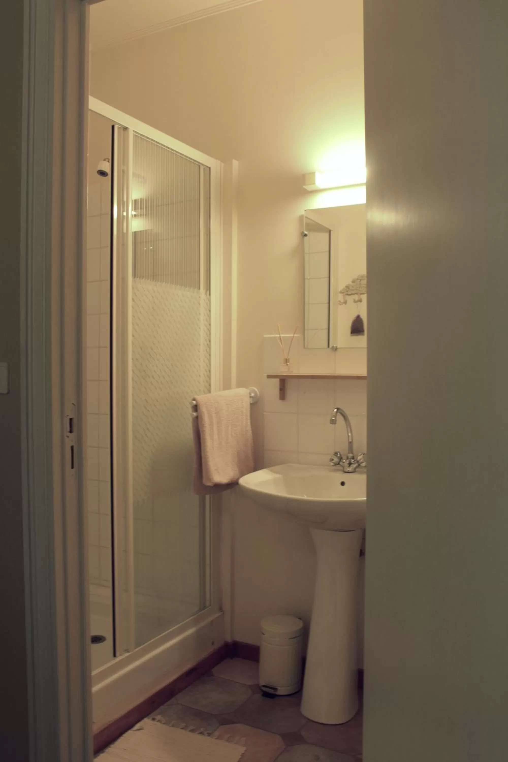 Bathroom in MaDamenFrance