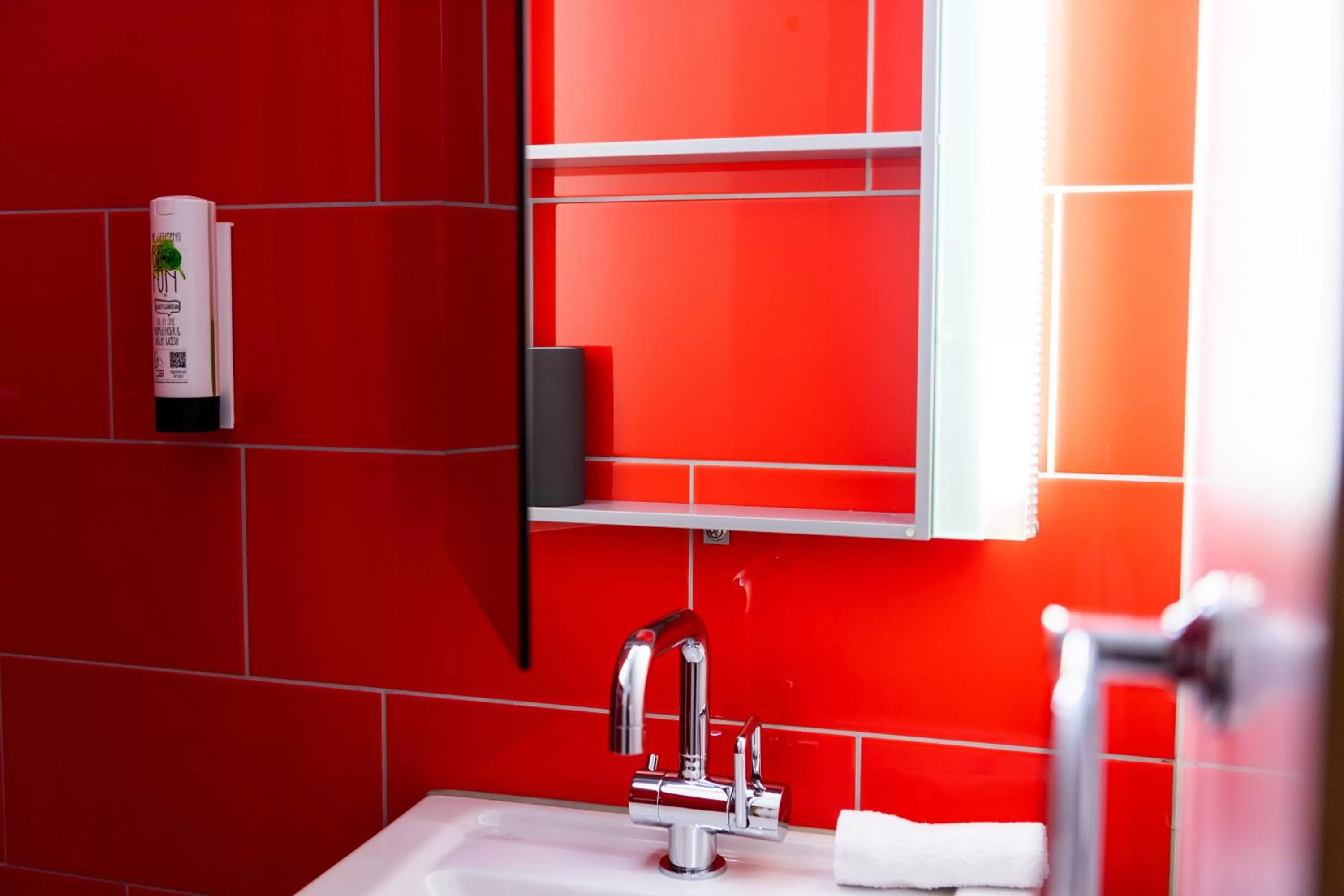 Shower in Hotel Bauernhof - Self Check-In Hotel