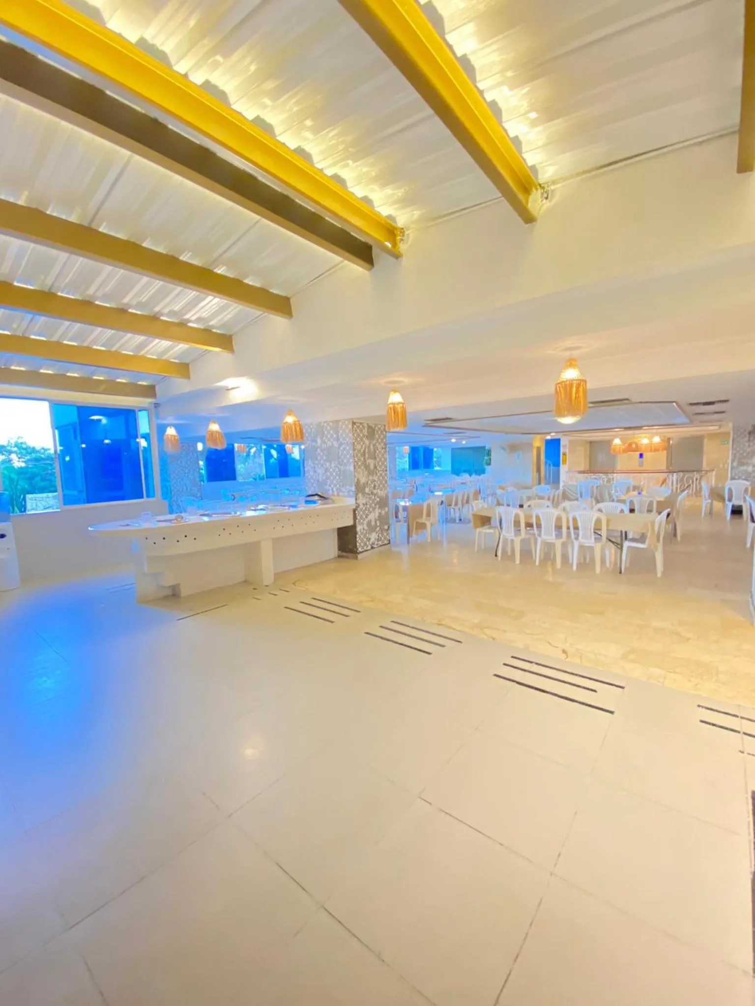 Restaurant/places to eat in Hotel Cartagena Premium