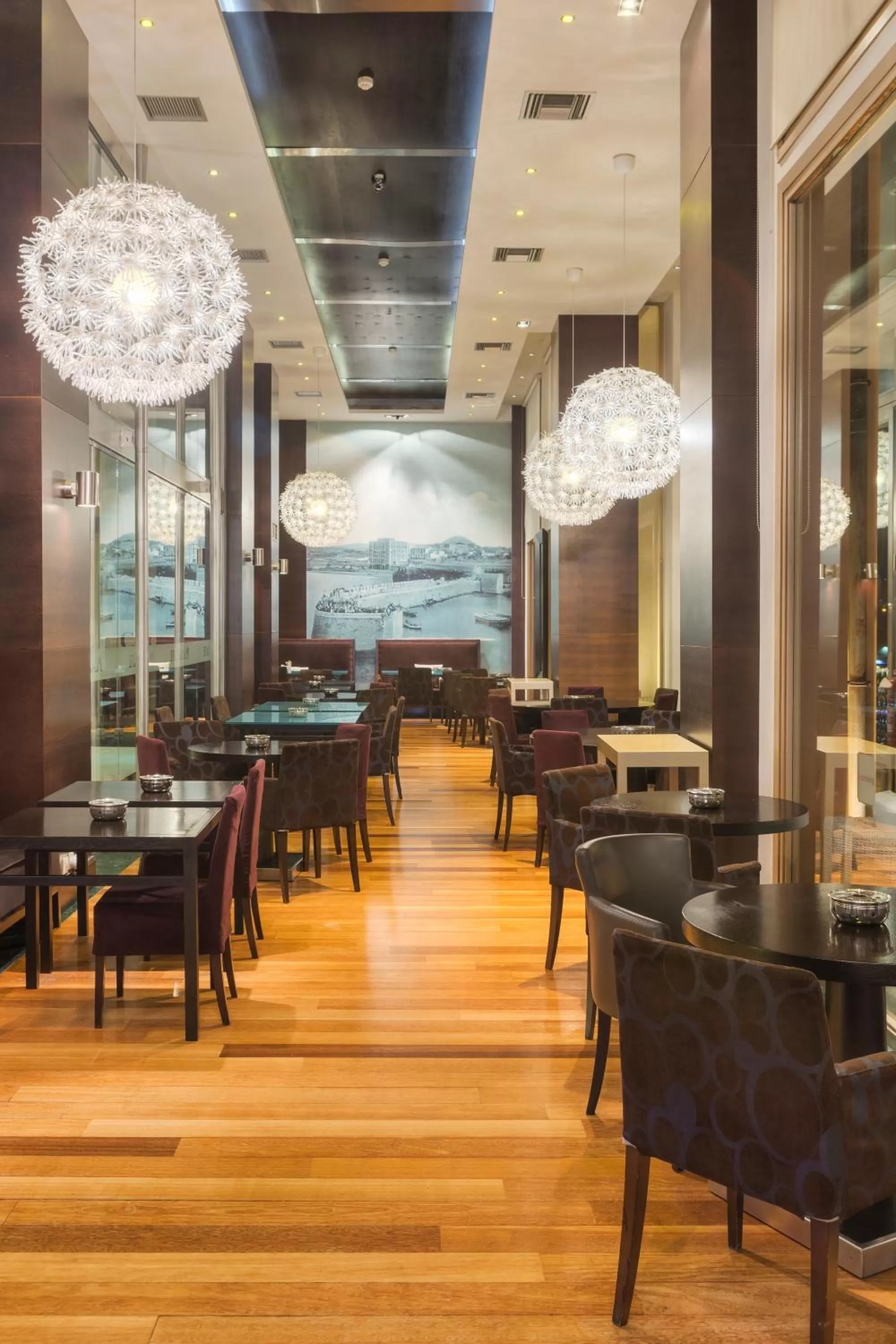 Restaurant/places to eat in GDM Megaron, Historical Monument Hotel