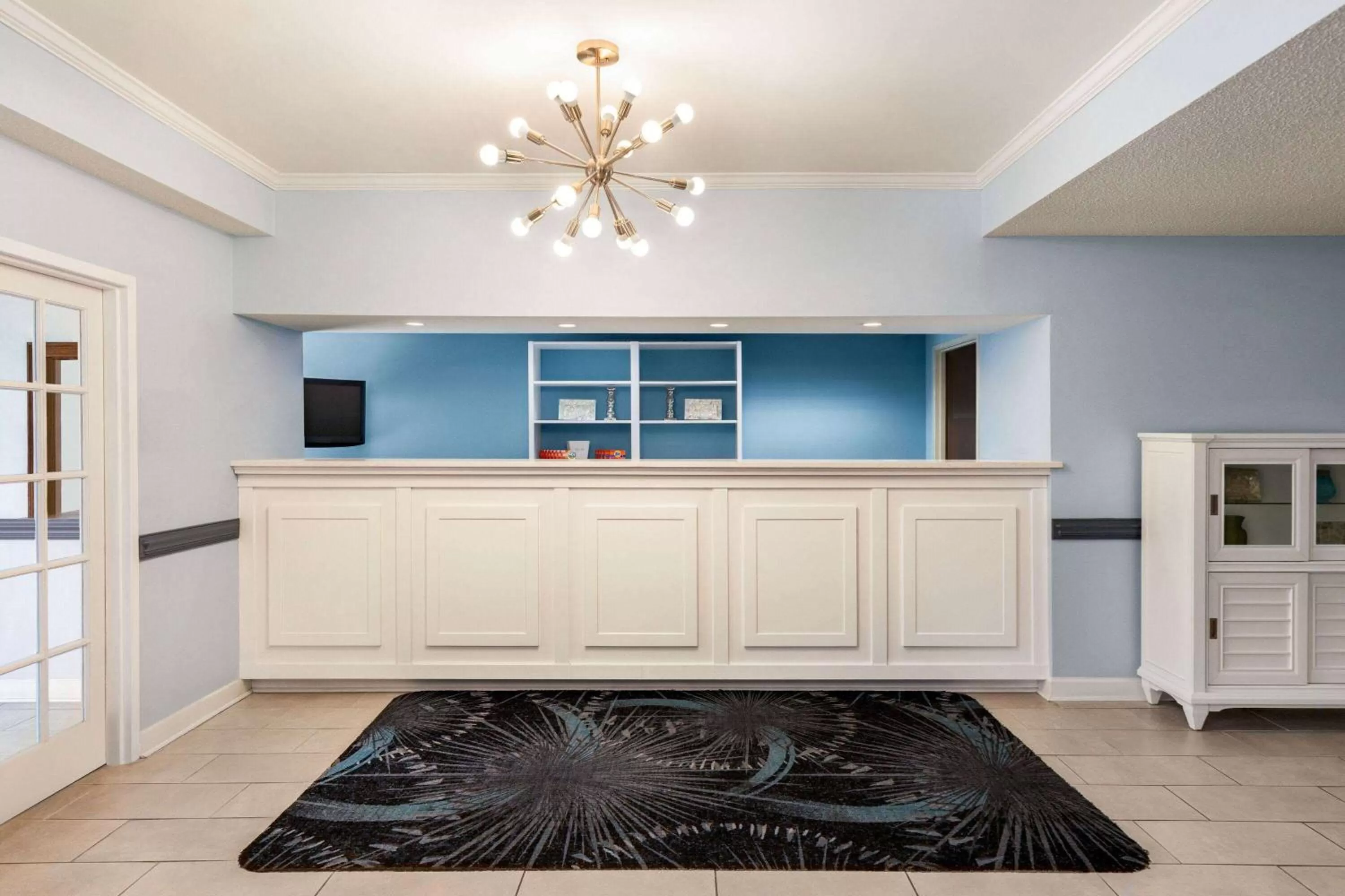 Lobby or reception in Days Inn by Wyndham Shallotte