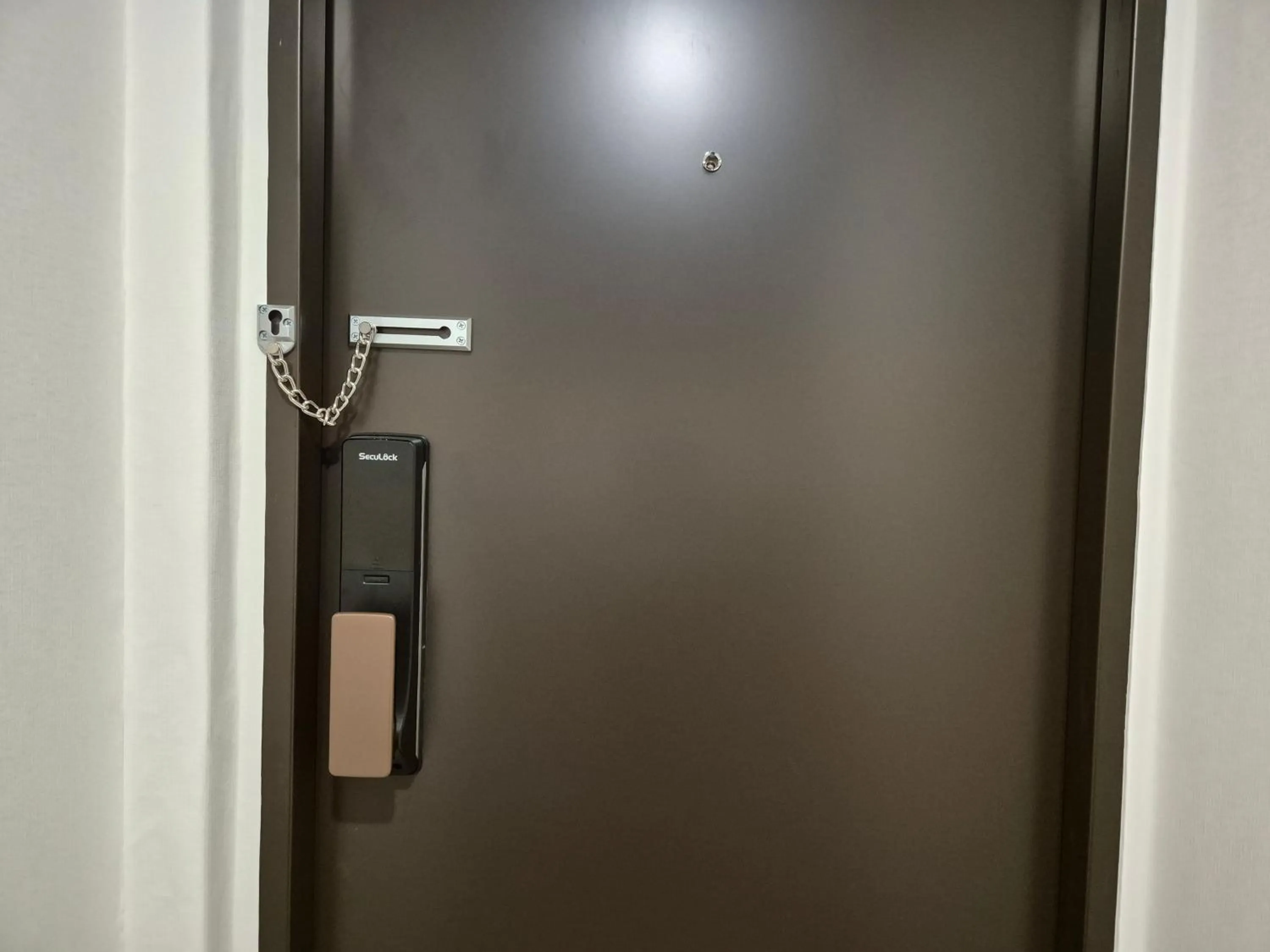 Property building in Gwang Jang Hotel