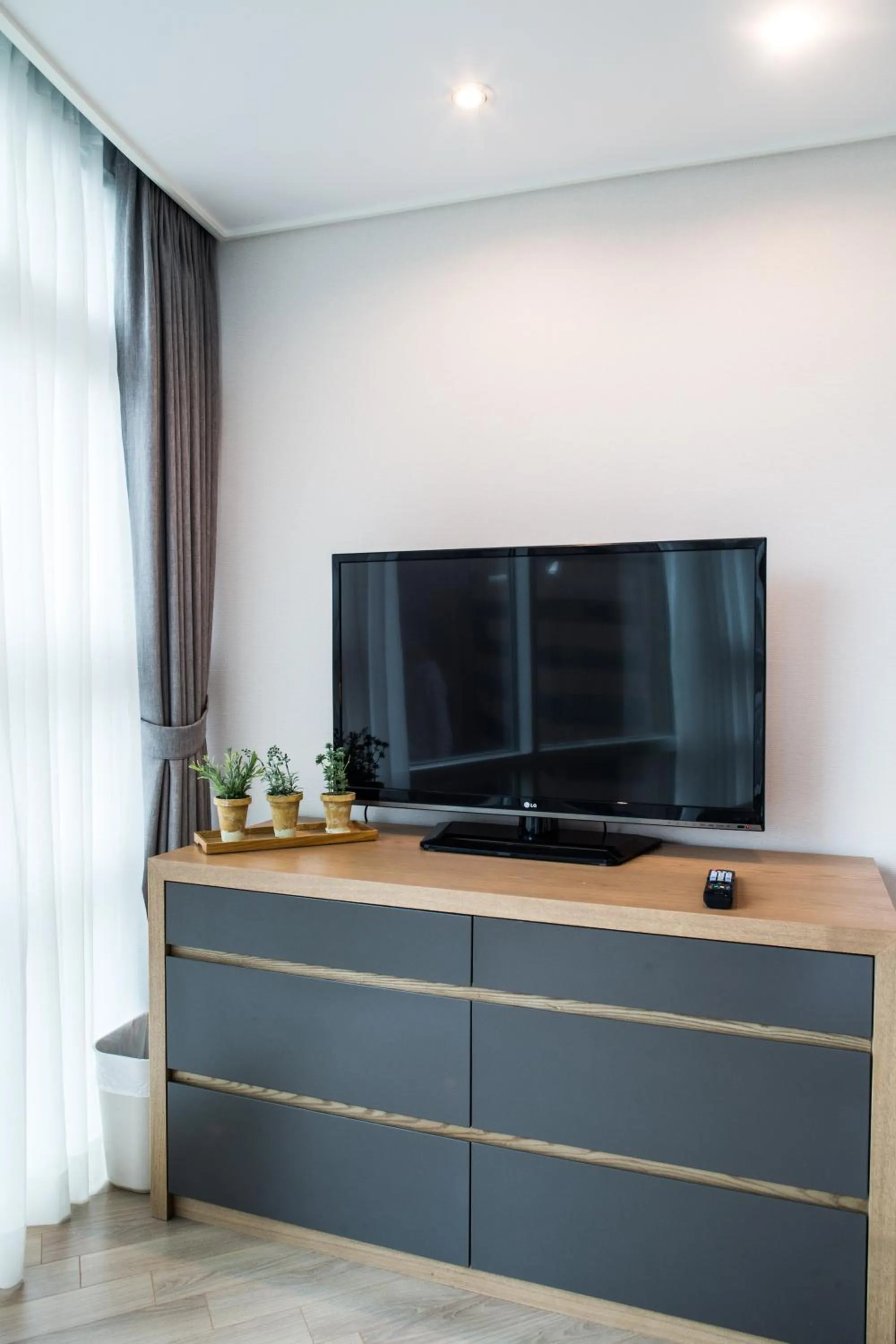 TV and multimedia in Fraser Place Central Seoul