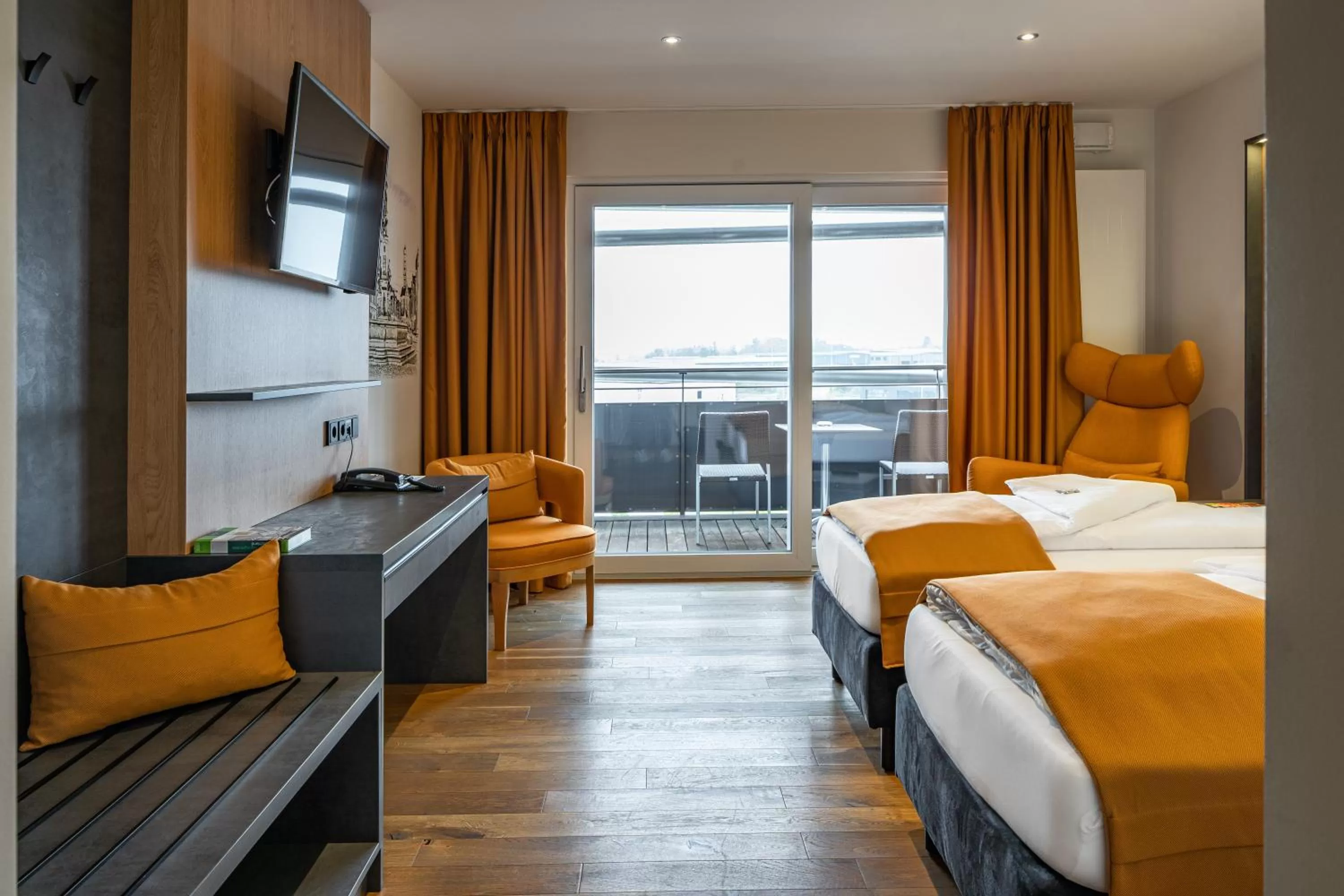 Bed in Augsburg Hotel Sonnenhof