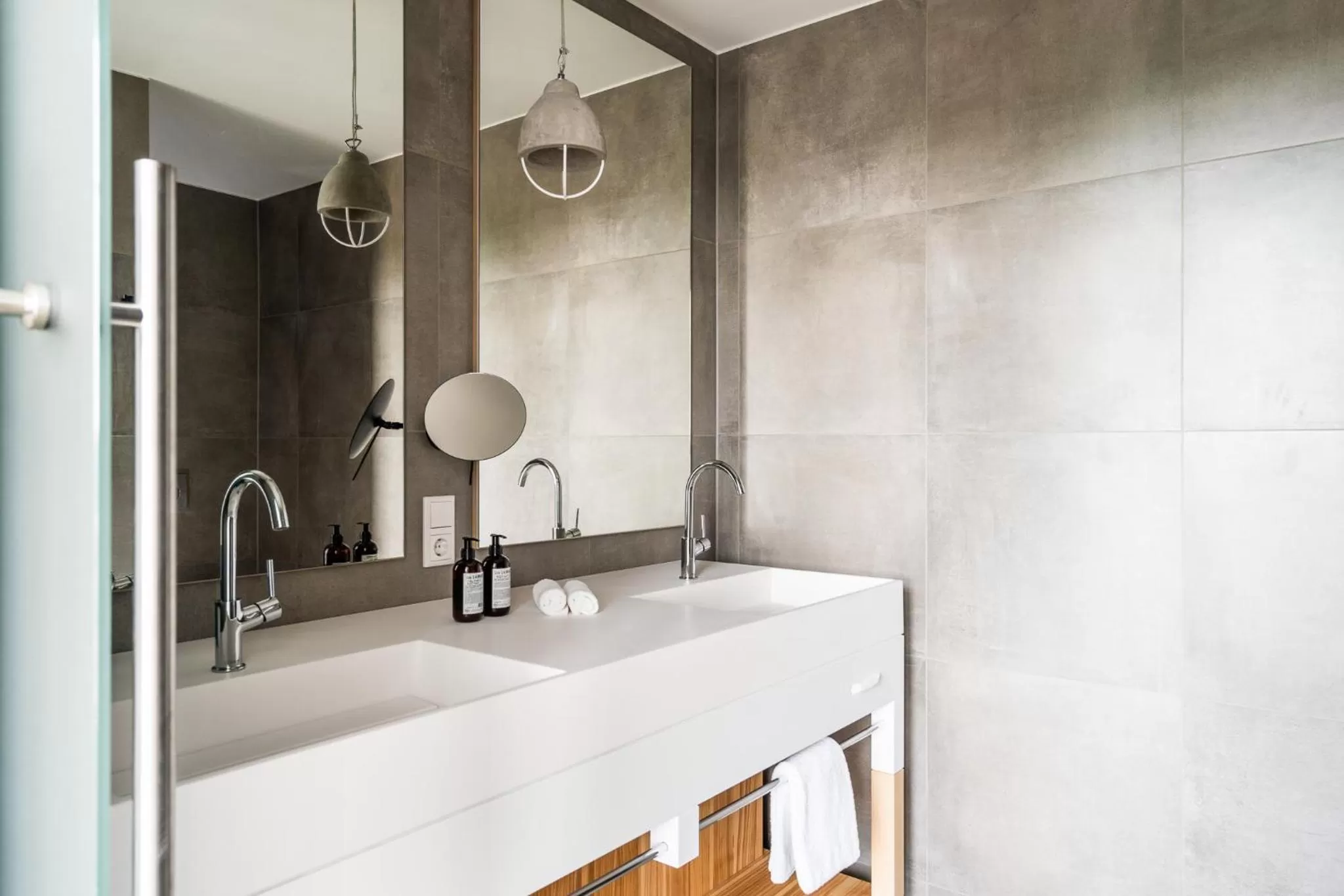 Toilet in FREIgeist Göttingen Innenstadt, A Member of Design Hotels