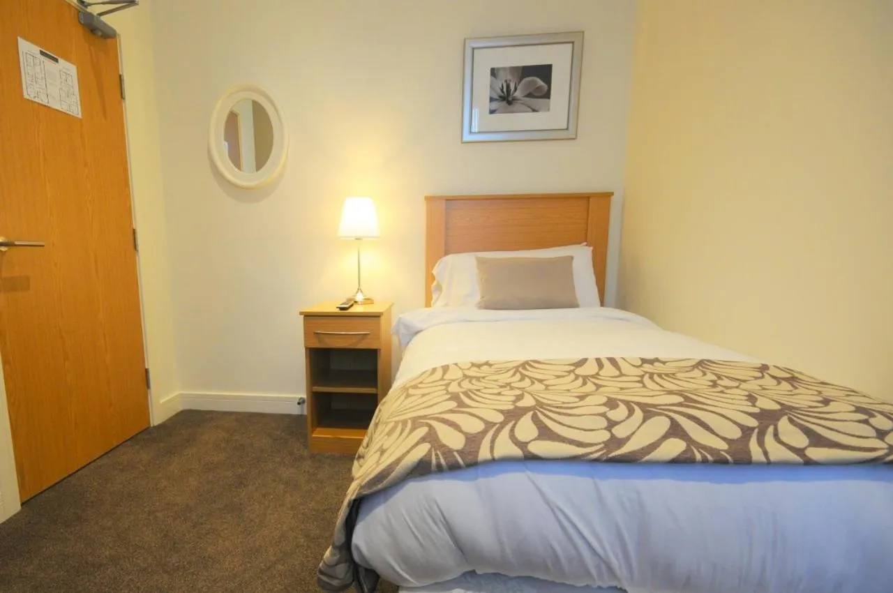 Bedroom, Bed in The Burlington Hotel