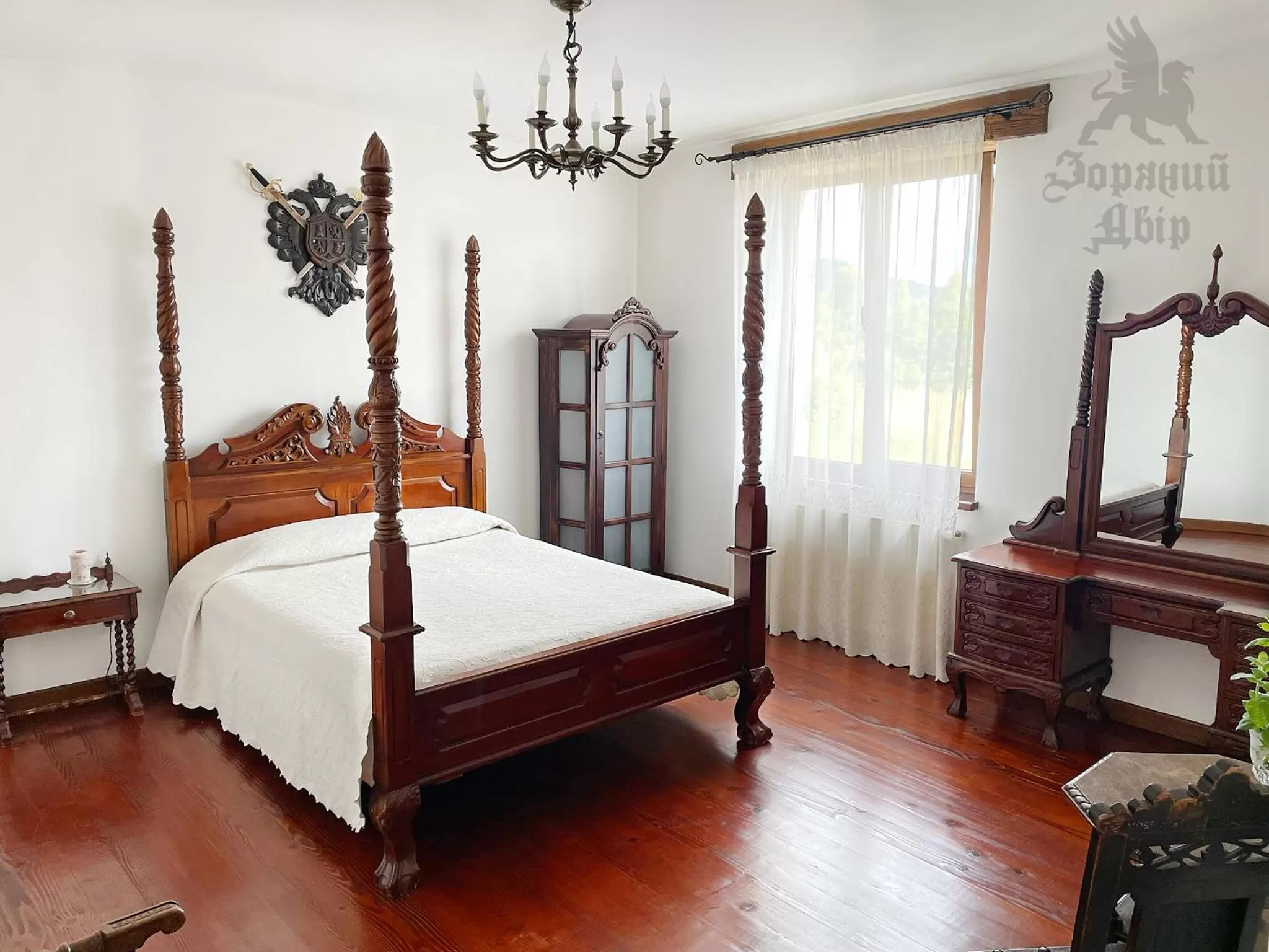 Bed in Villa Zoryany Dvir