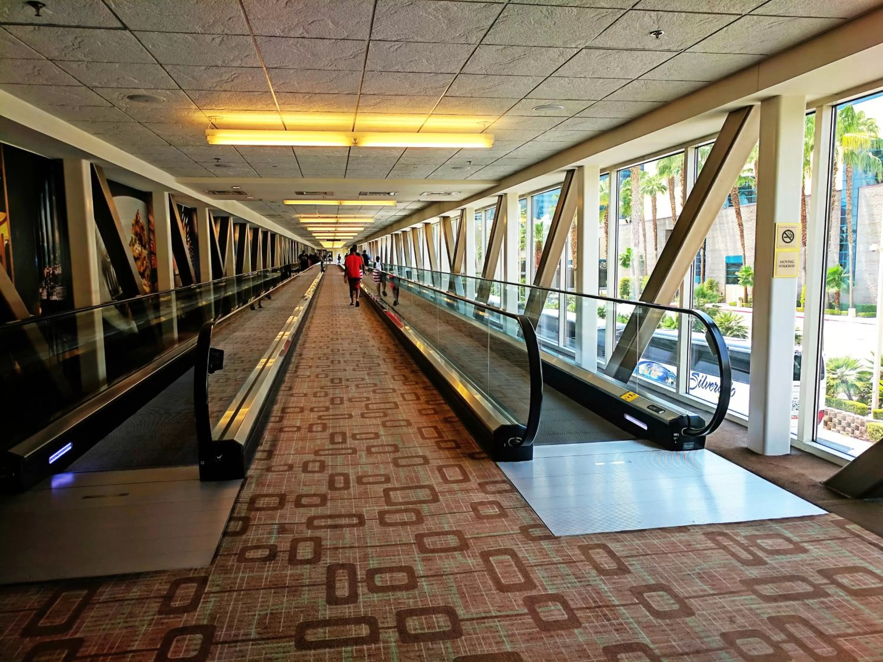 Lobby or reception, Fitness Center/Facilities in MGM Signature Strip view balcony full kitchen - 1 Br suite 2 full bath - F1 track view