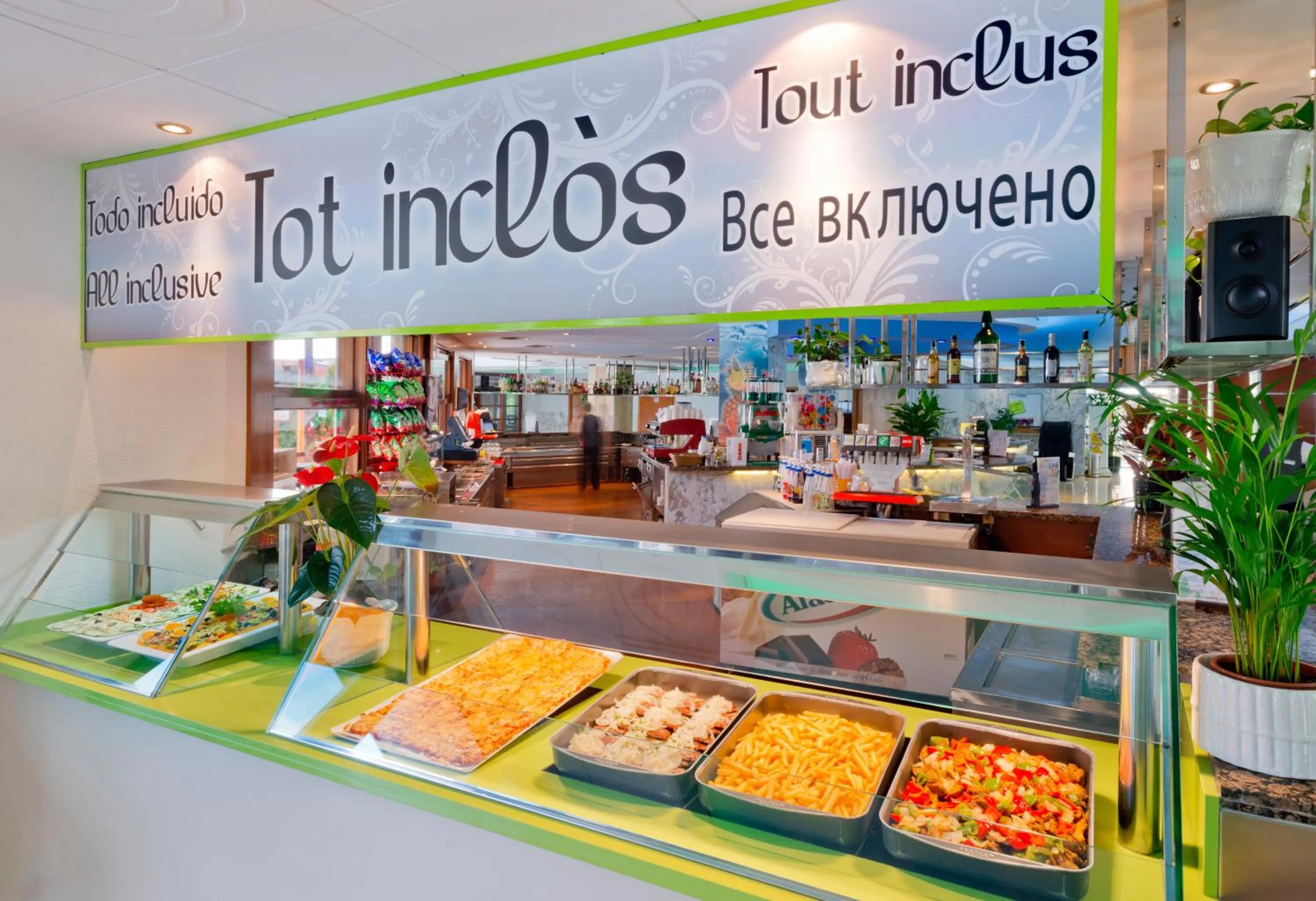 Food in GHT Oasis Park & Spa