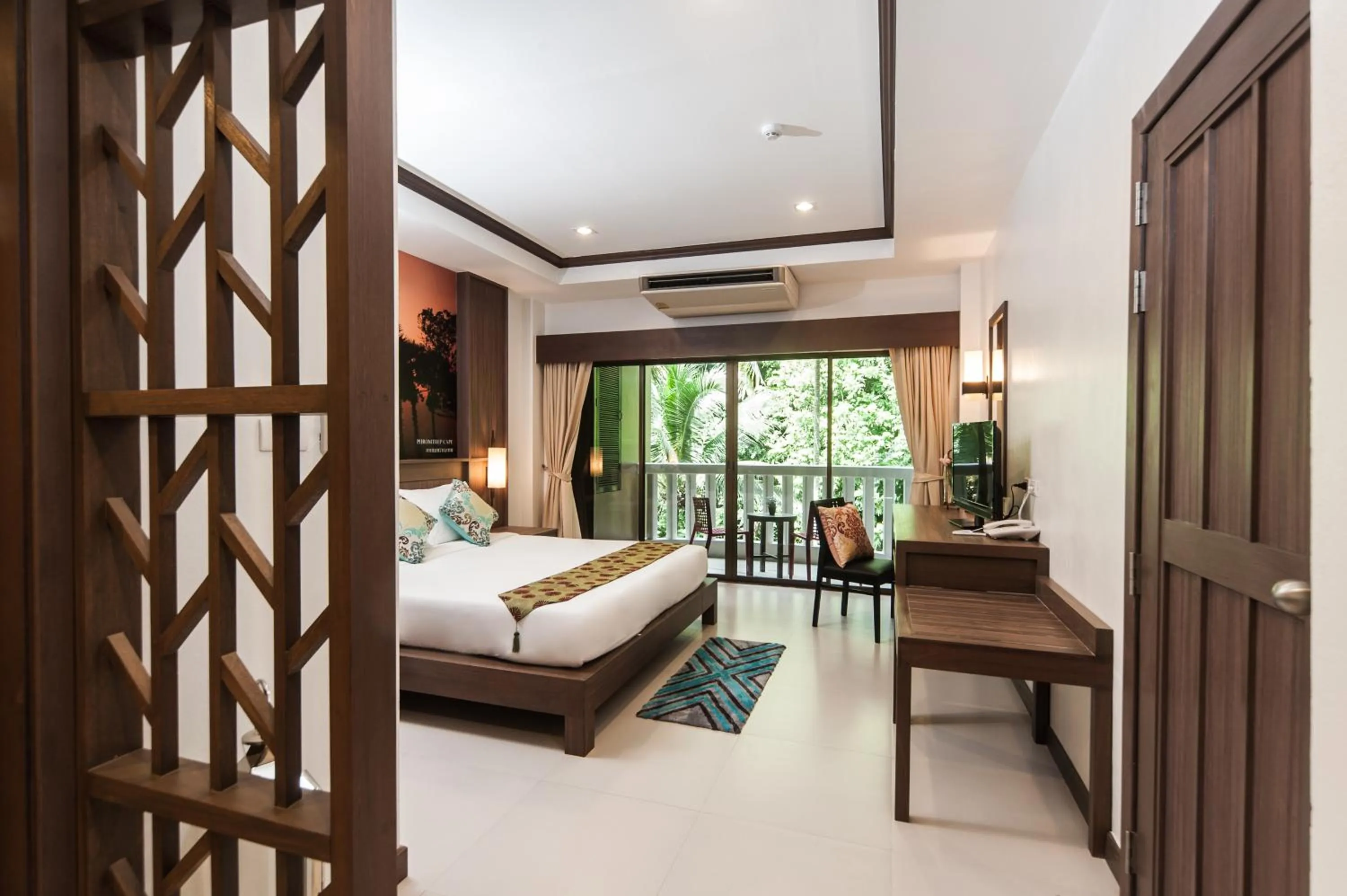 Bed in Ratana Hill Patong