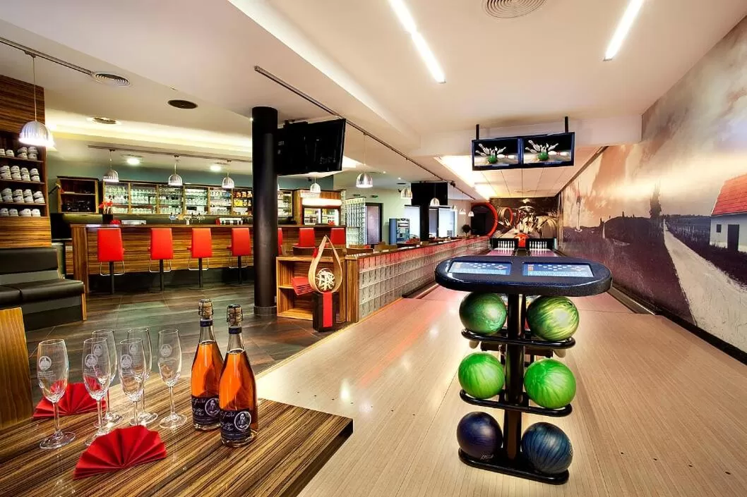 Bowling in Hotel Akademie a depandance Vila Jarmila