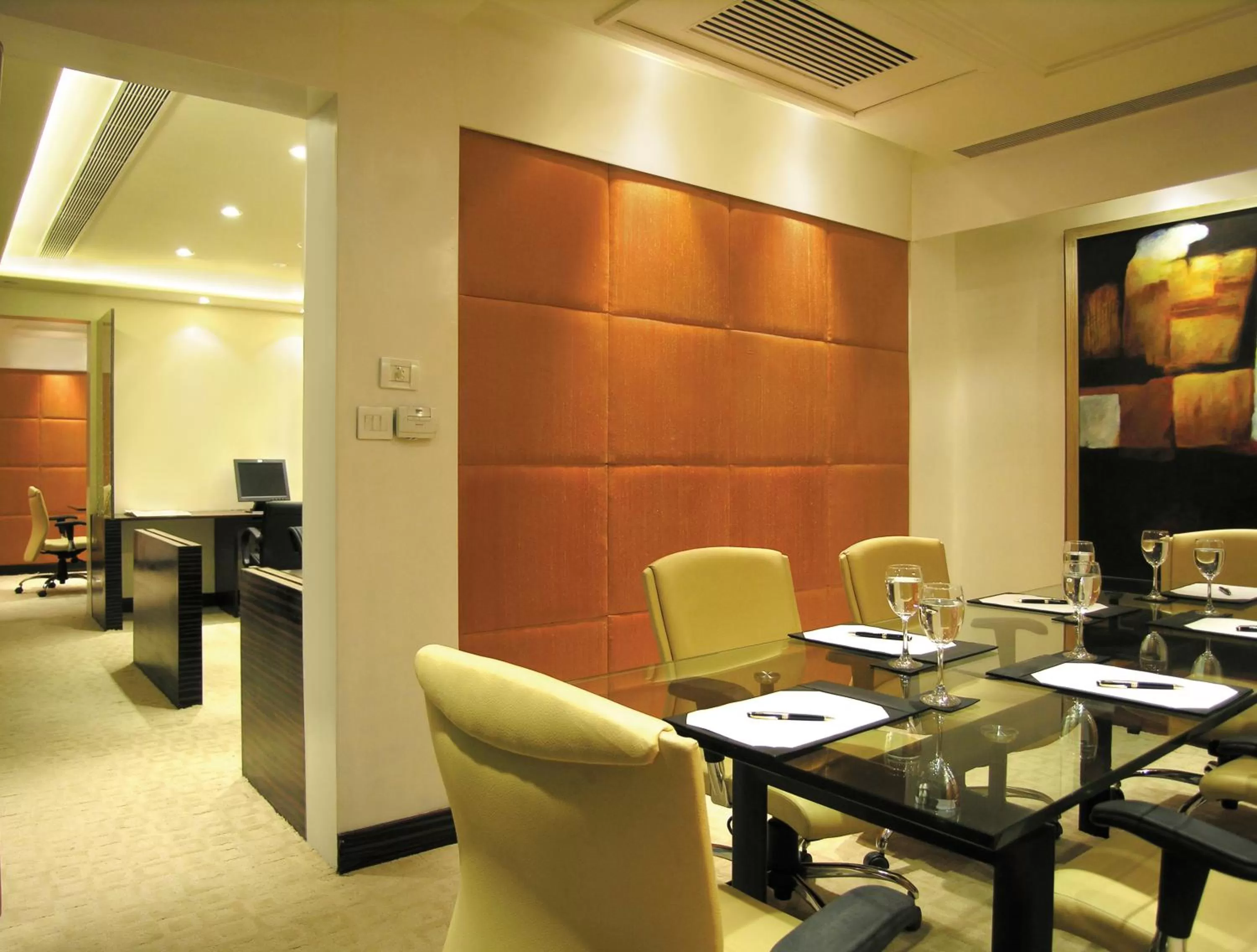 Business facilities in Taj Chandigarh