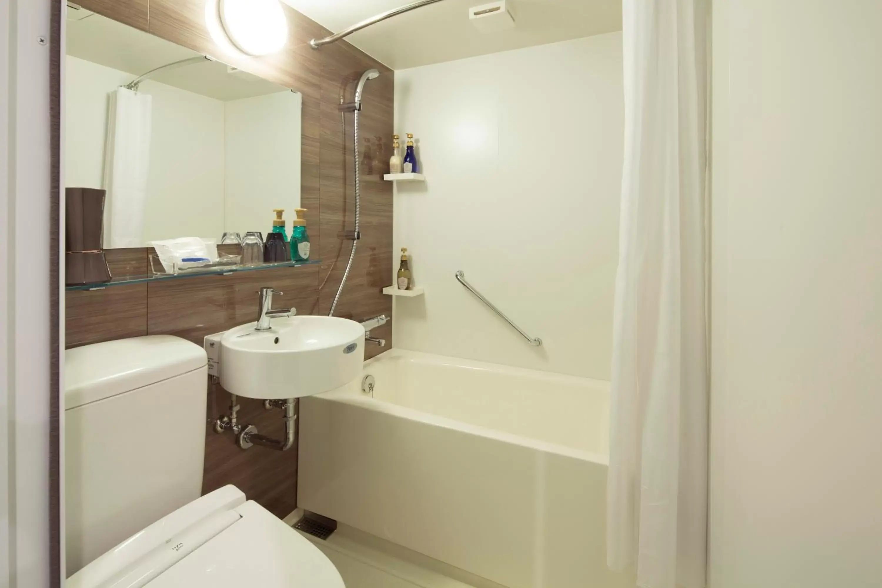 Standard Twin Room - Non-Smoking in Shizutetsu Hotel Prezio Hakataekimae Standard Twin Room - Non-Smoking in Shizutetsu Hotel Prezio Hakataekimae