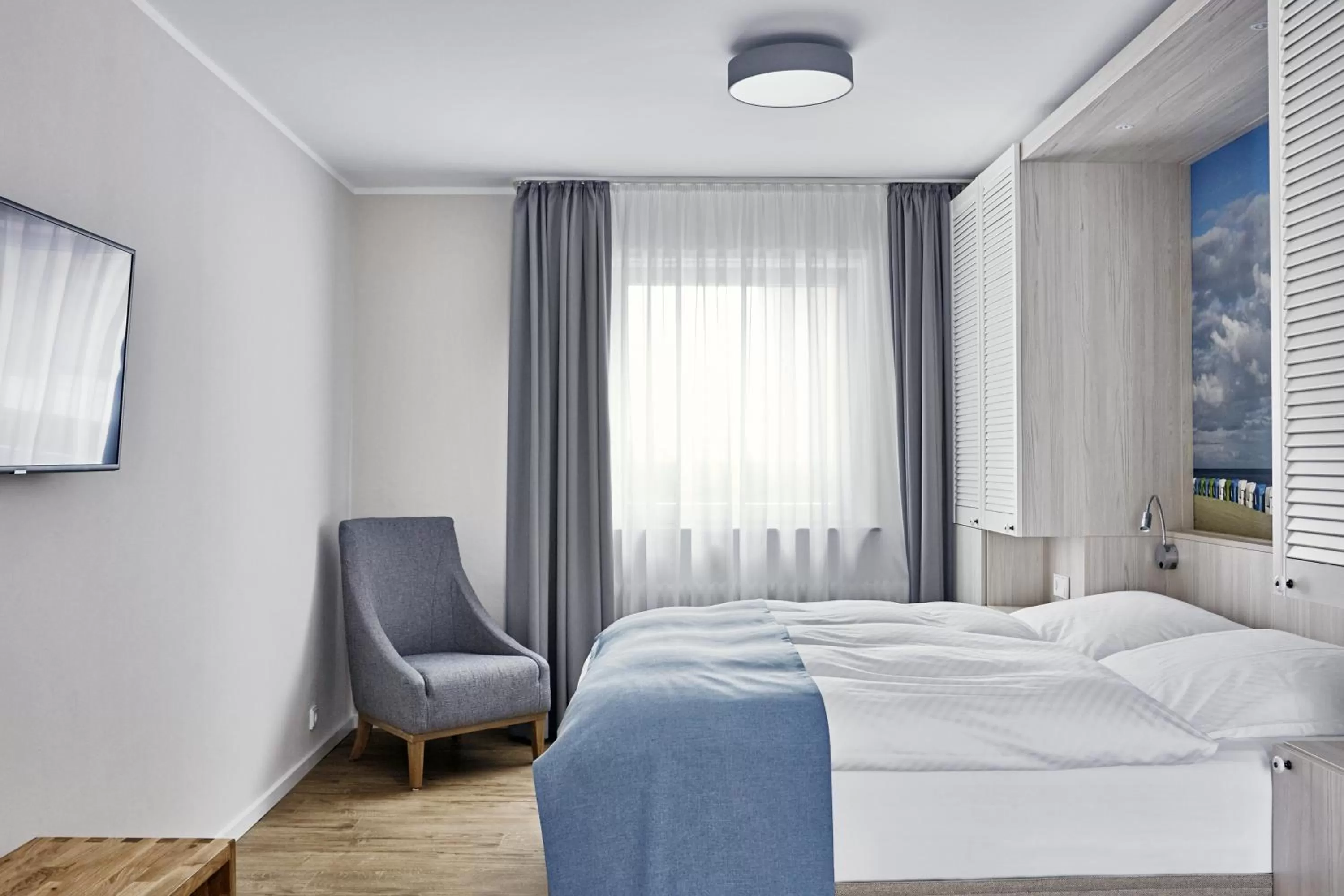 Photo of the whole room, Bed in Duus Hotel garni