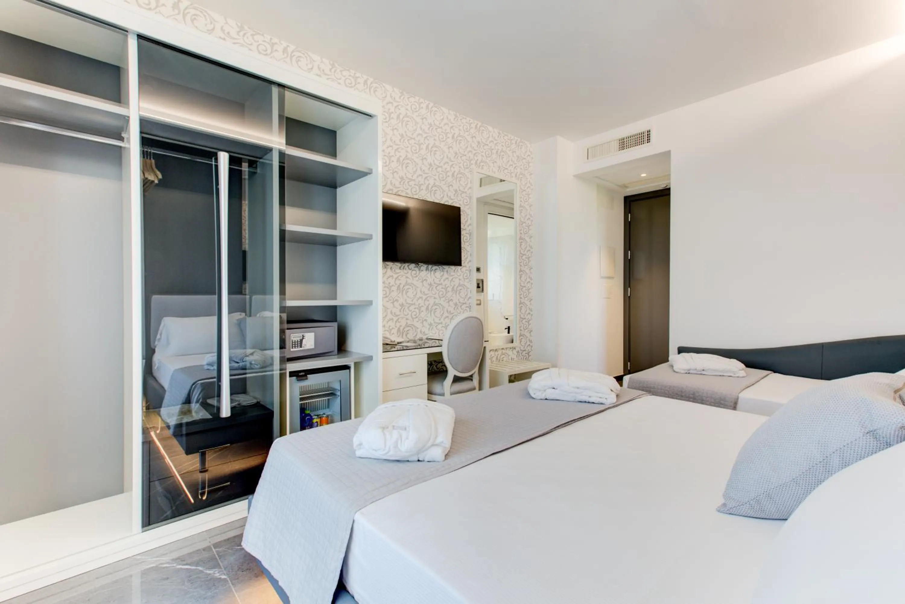 Bed in Hotel Due Mari & SPA