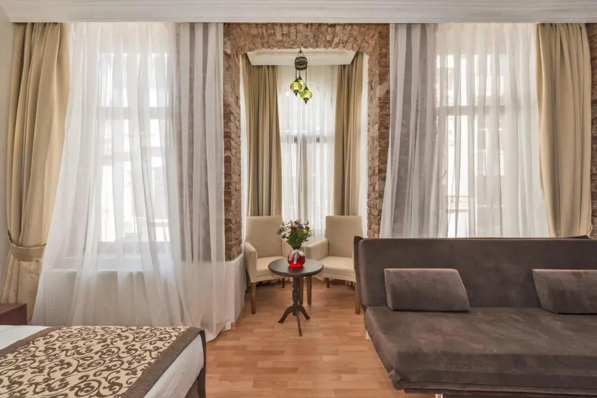 Classic Suite in Taxim Marin Hotel Classic Suite in Taxim Marin Hotel