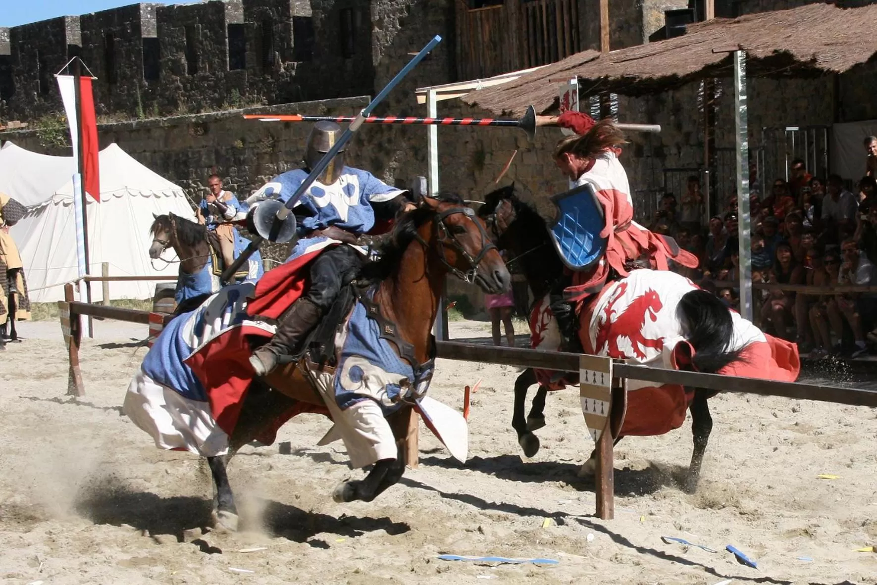 Property building in B&B-Les Balcons de Maragon