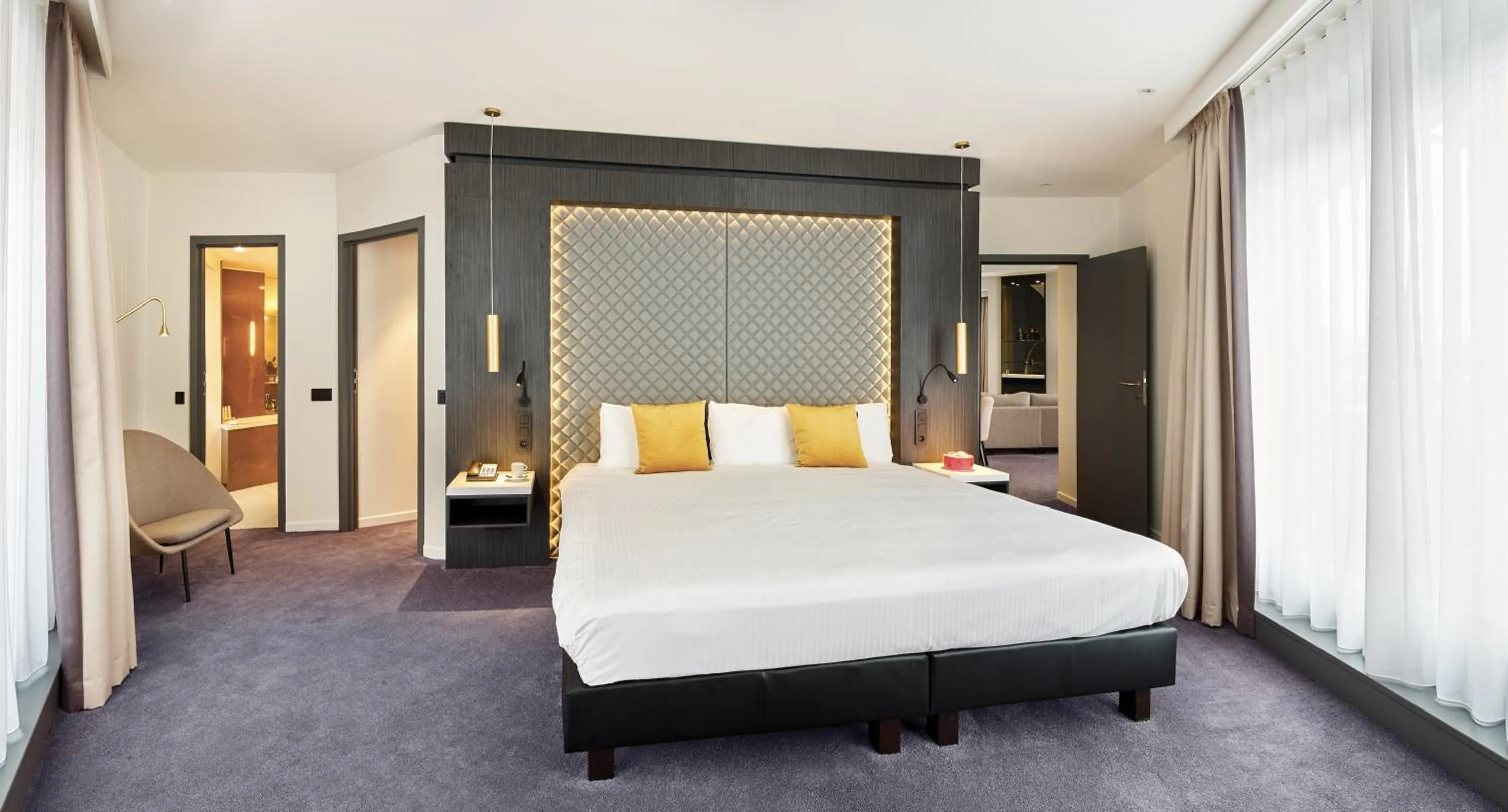 Bedroom, Bed in Radisson BLU Palace Hotel, Spa