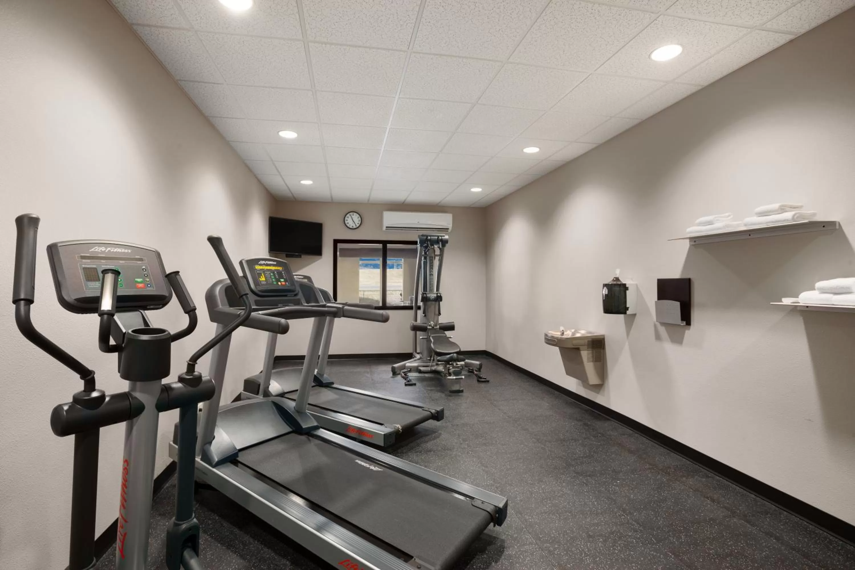 Fitness centre/facilities in Country Inn & Suites by Radisson, Bozeman, MT