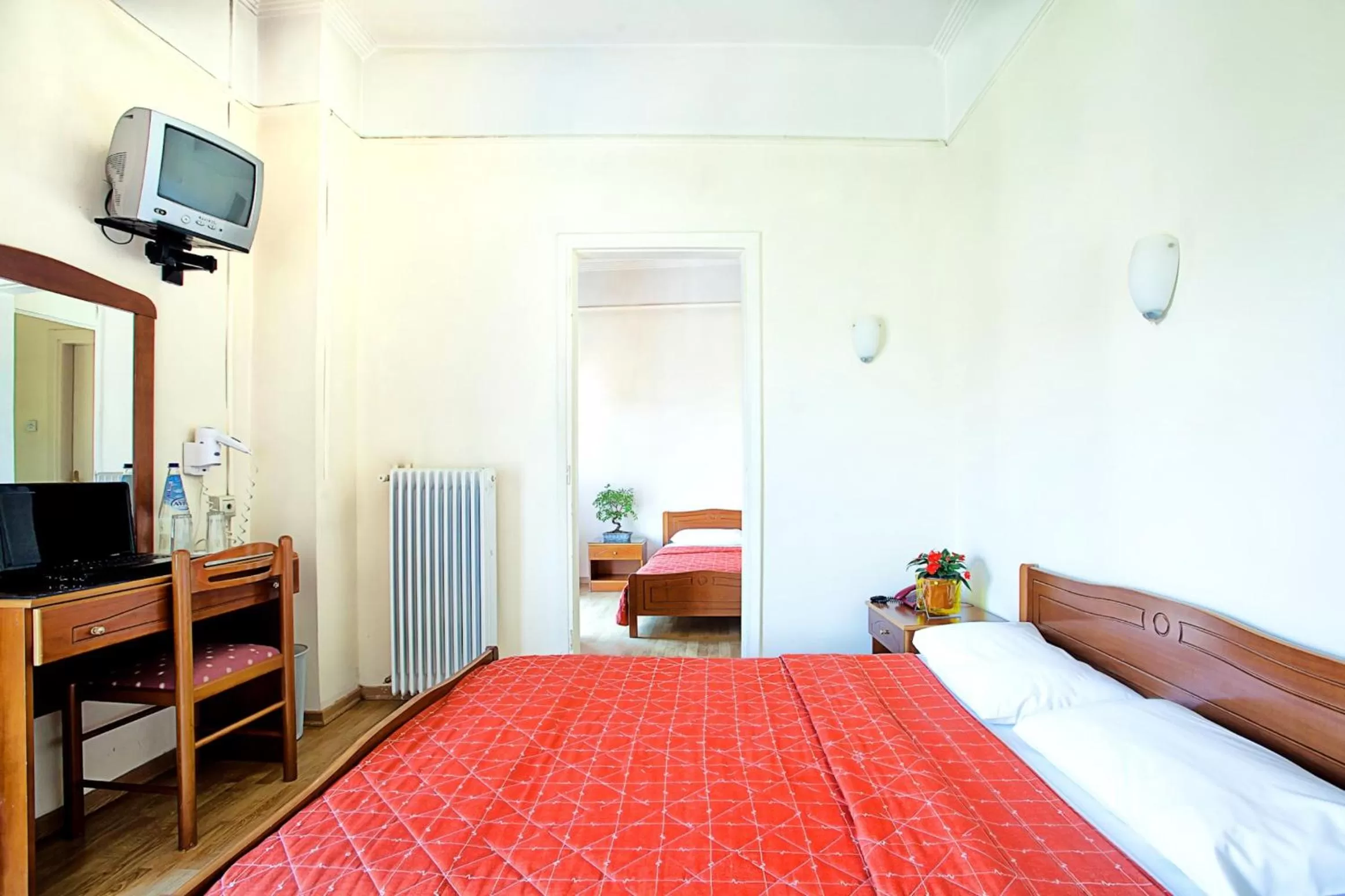 Photo of the whole room, Bed in Keletron Hotel - Bike friendly hotel