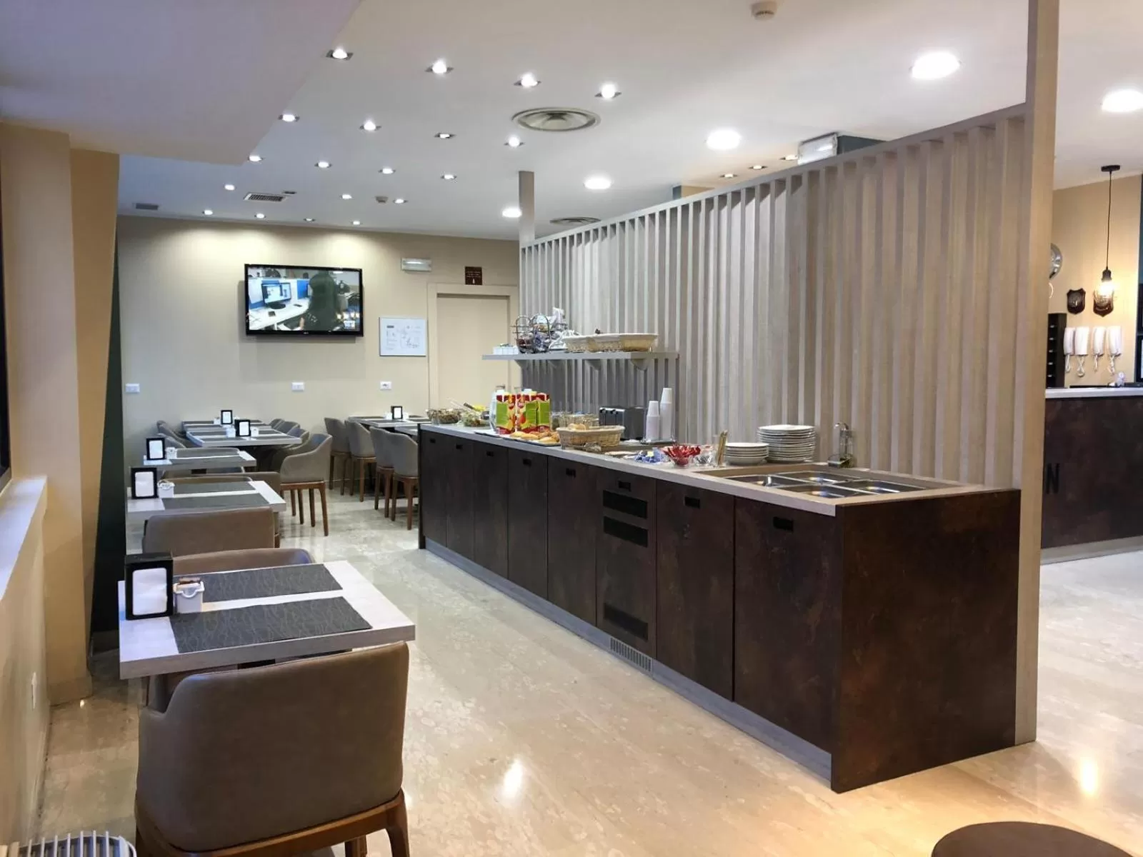 Restaurant/places to eat in Oasi Village Hotel