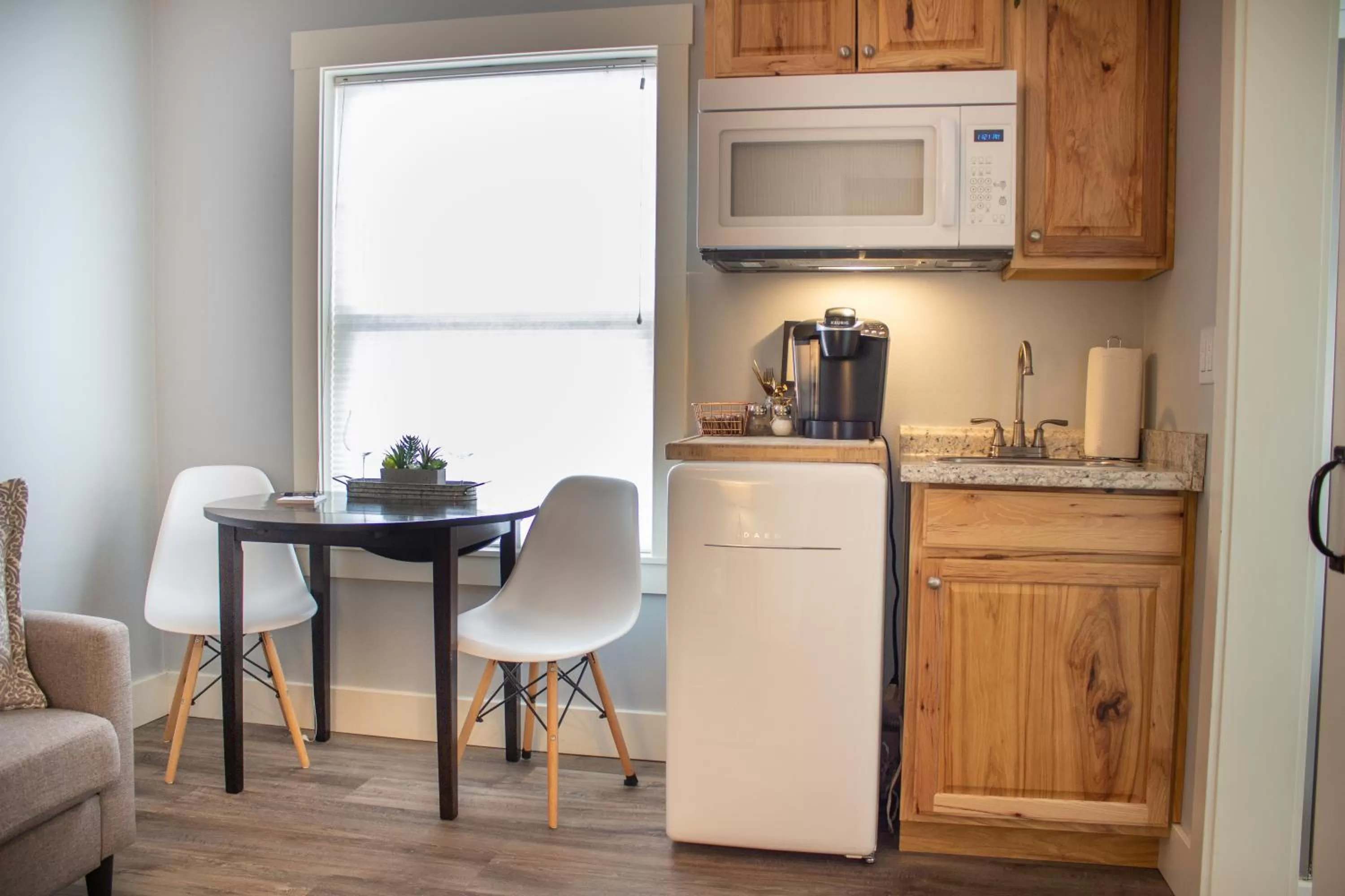 Dining area, Kitchen/Kitchenette in Douglas On Third