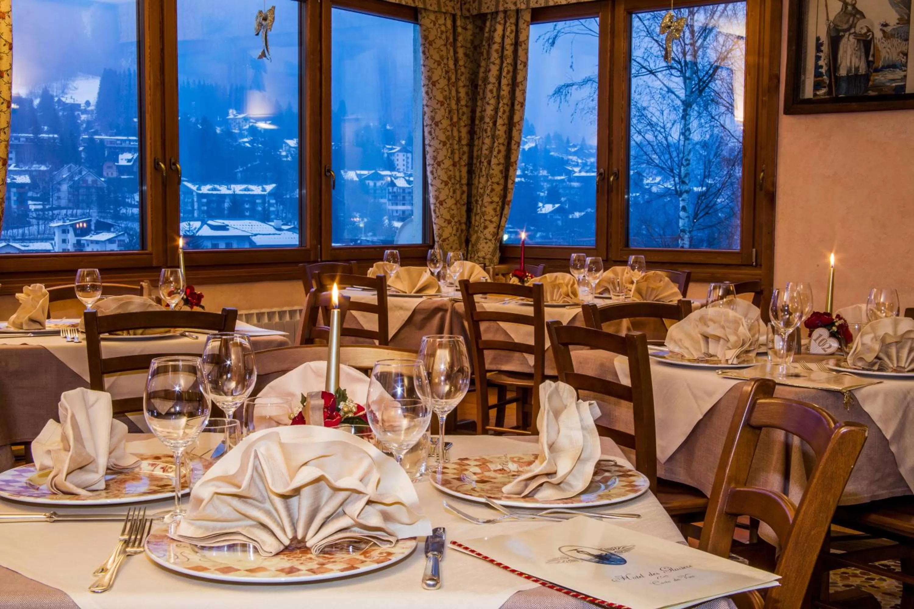 Restaurant/places to eat in Hotel Des Glaciers