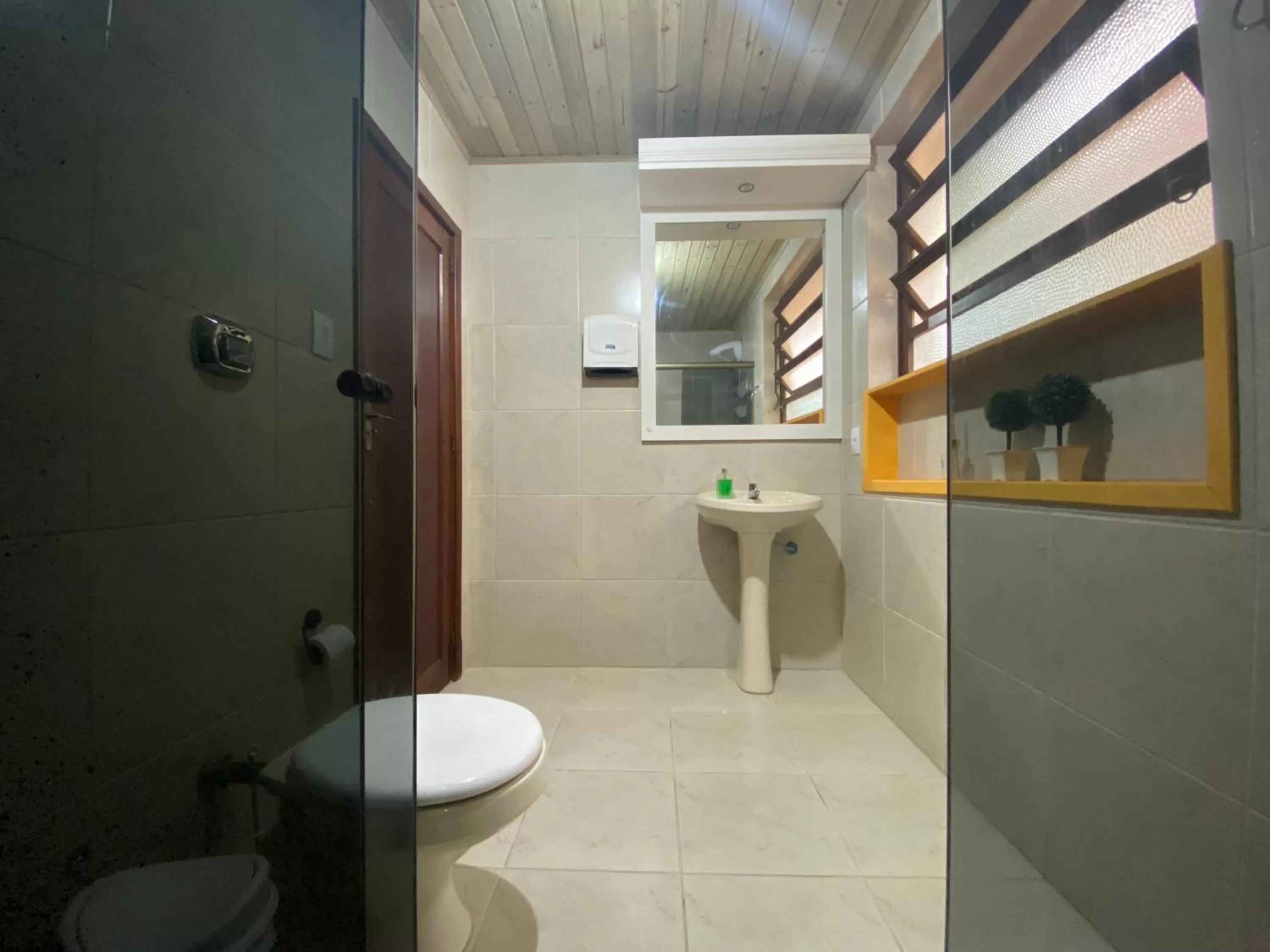 Double Room with Shared Toilet in Mare Blu - Pousada Hostel