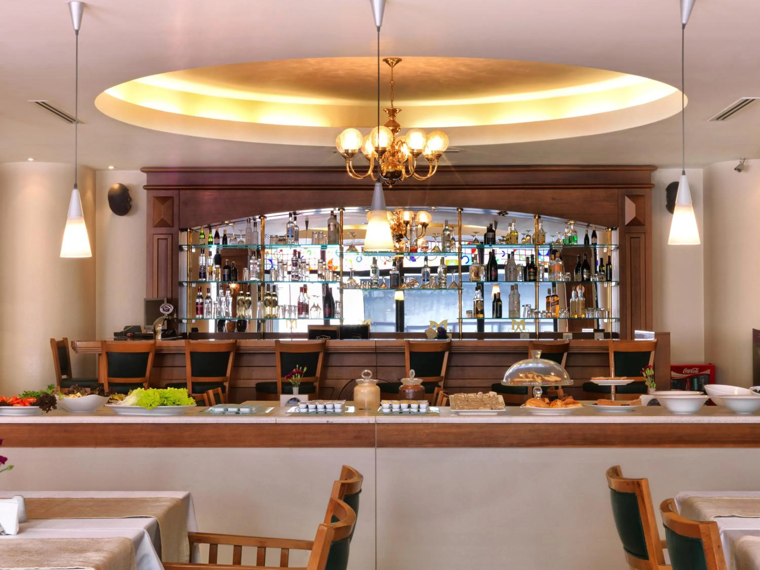 Lounge or bar in Taksim Metropark Hotel