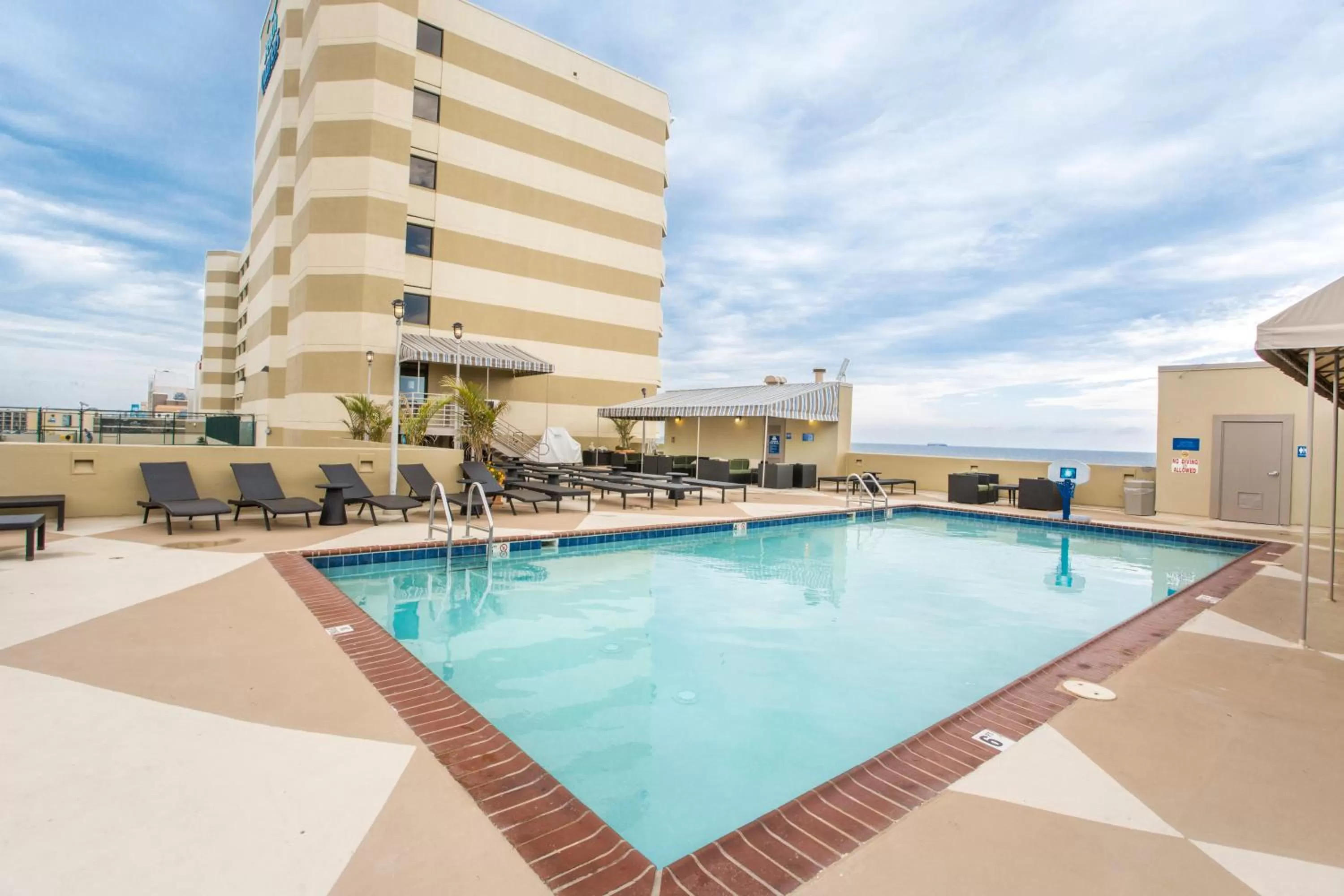 Swimming pool in Beach Quarters Resort