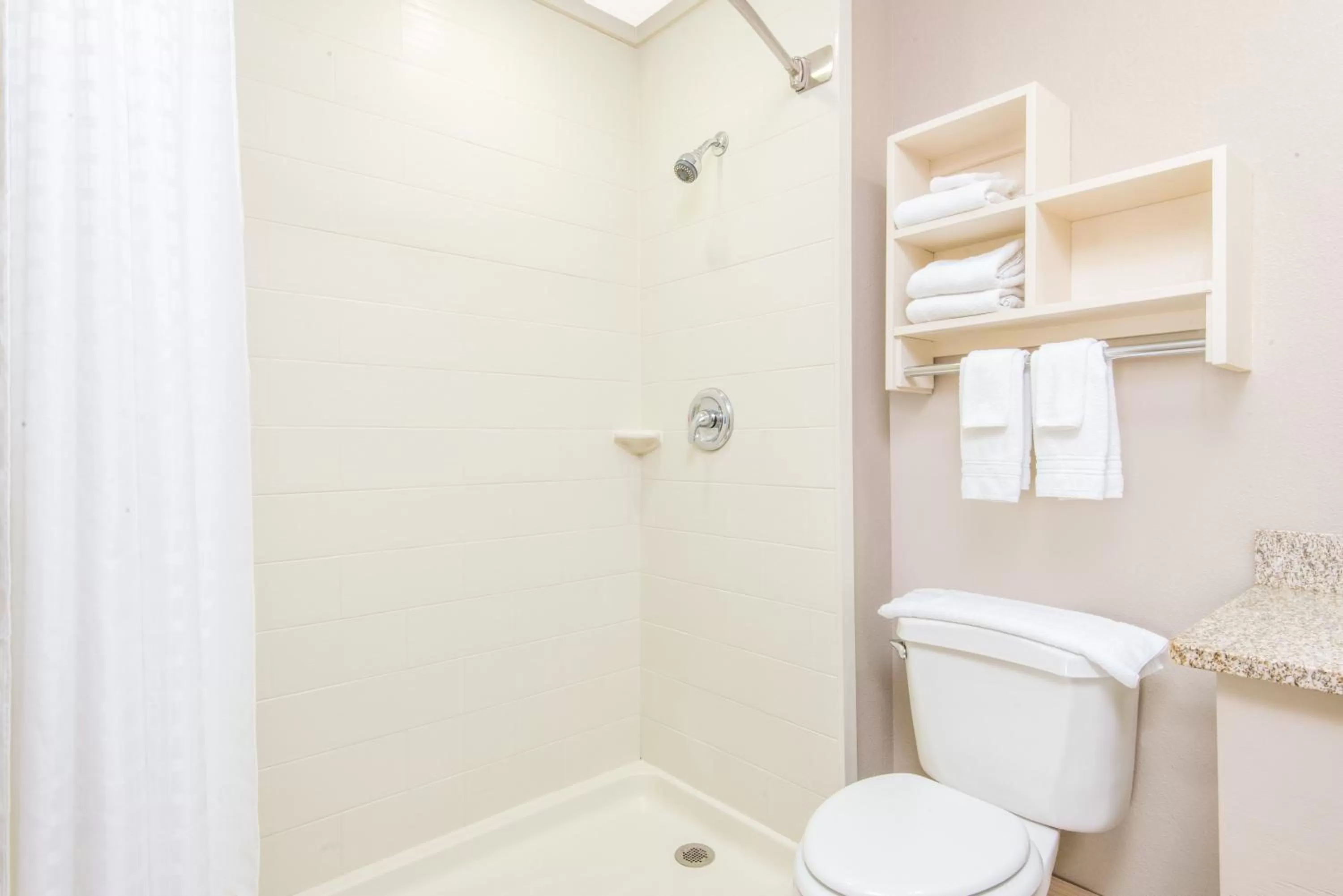 Super 8 by Wyndham Wichita South