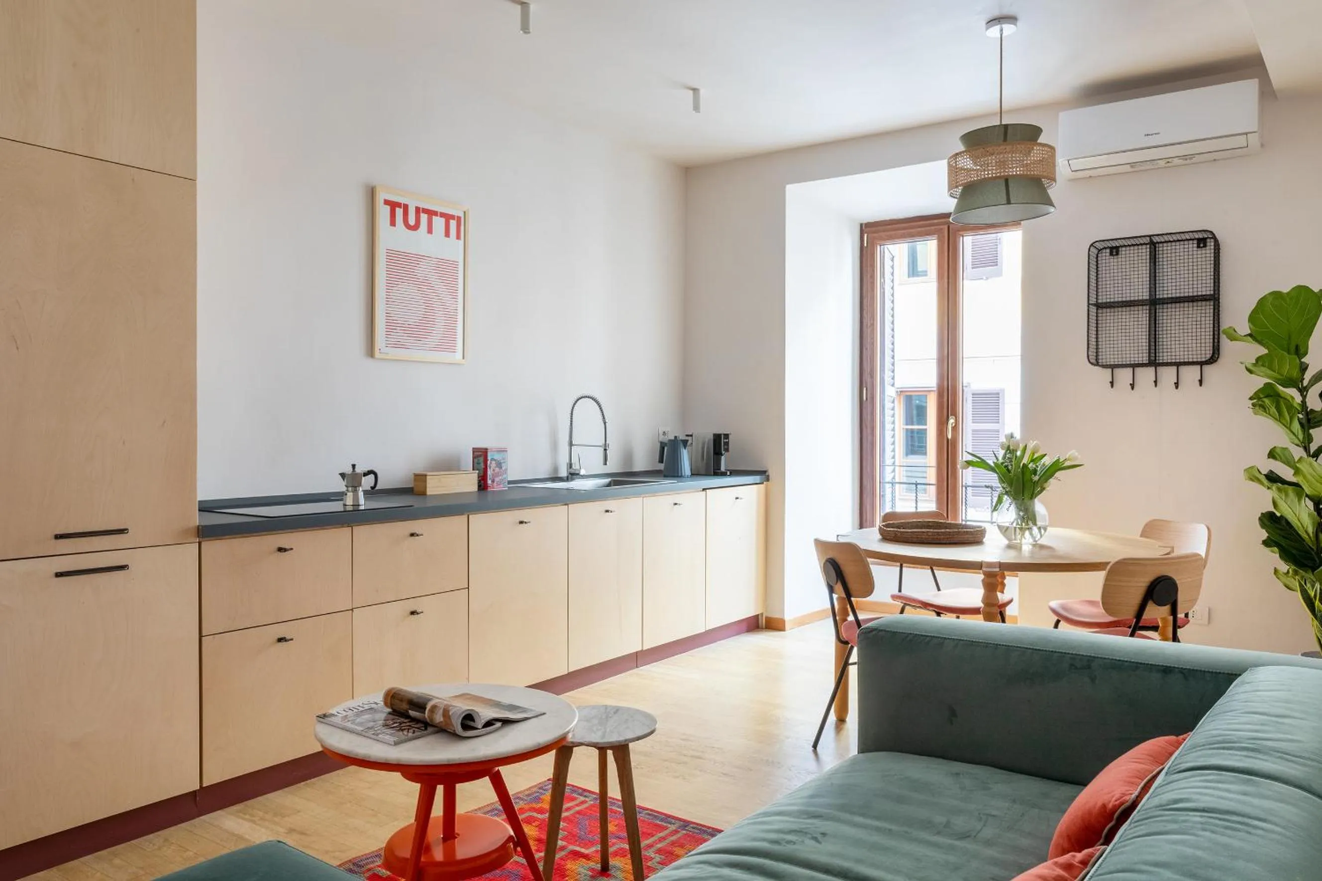 Kitchen or kitchenette in Salotto Monti