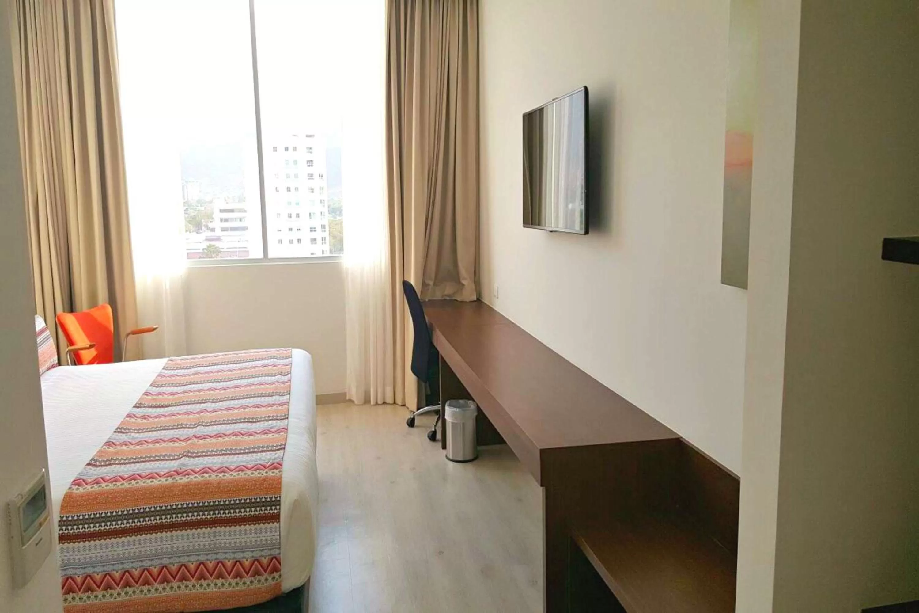 Photo of the whole room, Bed in Best Western Plus Santa Marta Hotel