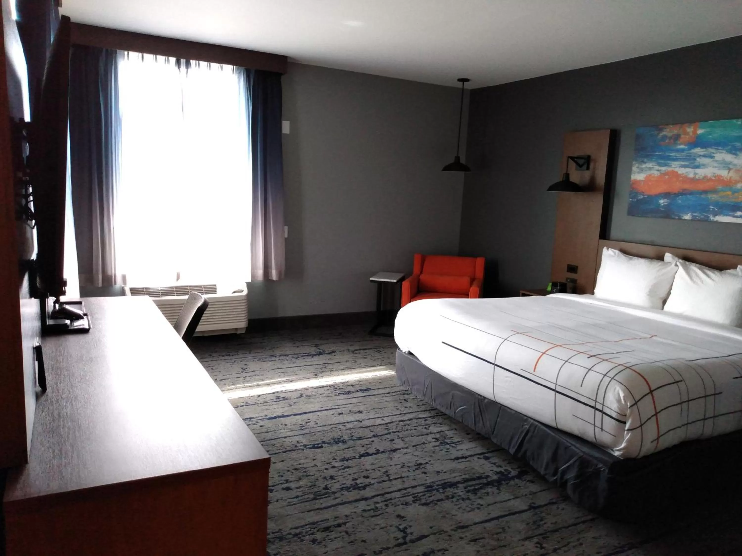 Bedroom, Bed in La Quinta Inn & Suites by Wyndham Bardstown