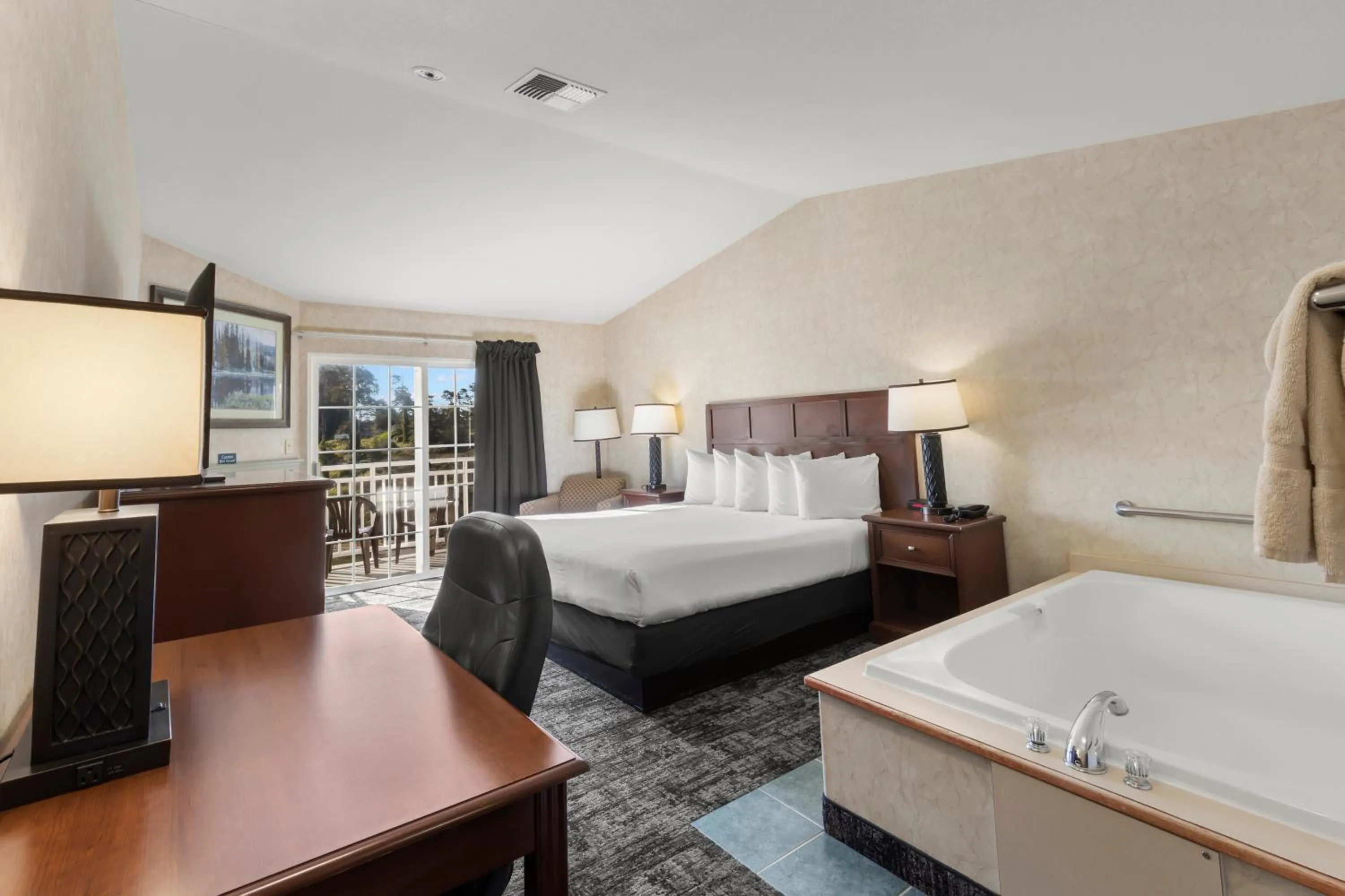 Bed in Beach House Inn