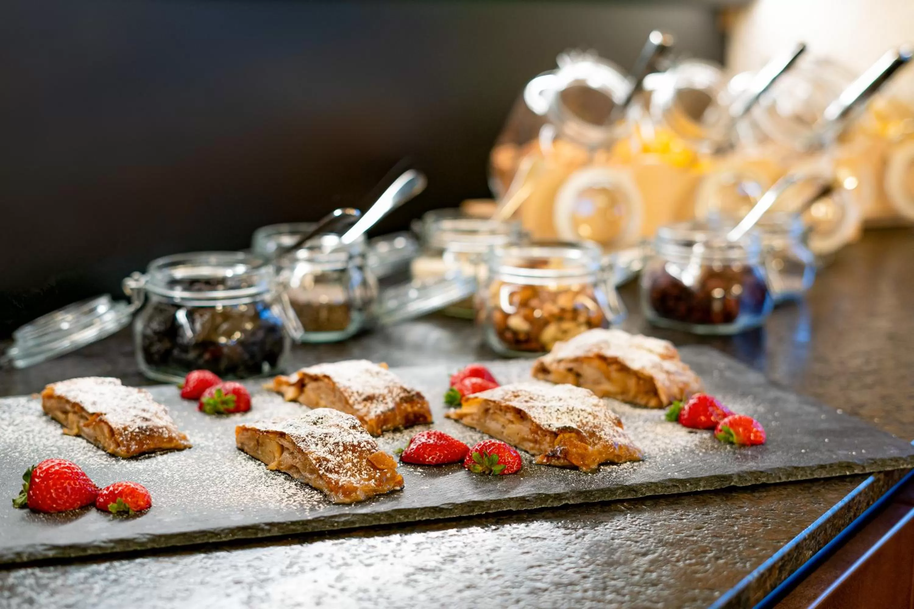 Buffet breakfast in Schüdlbauer´s Hotel-Restaurant-Bar