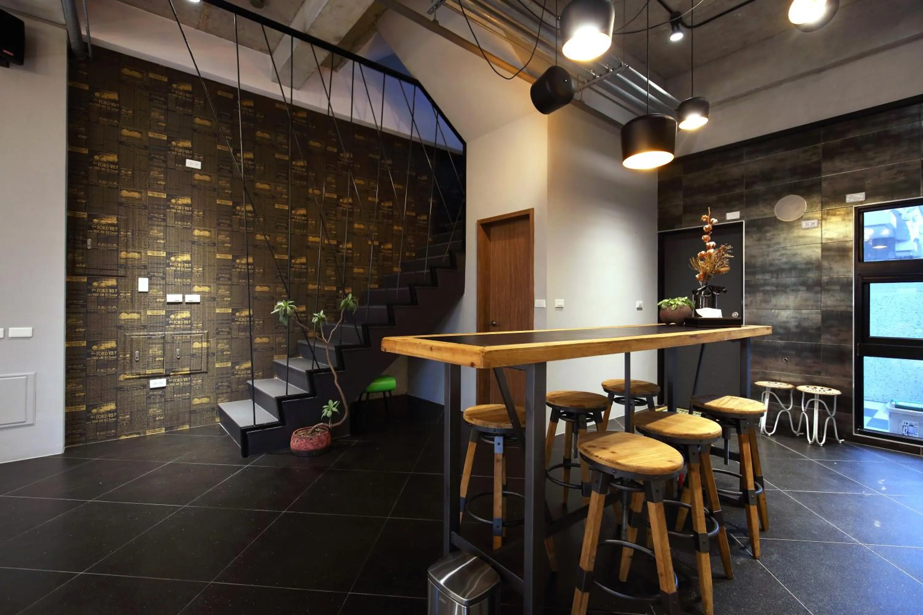 指南針民宿2178 & 工殿民宿2182