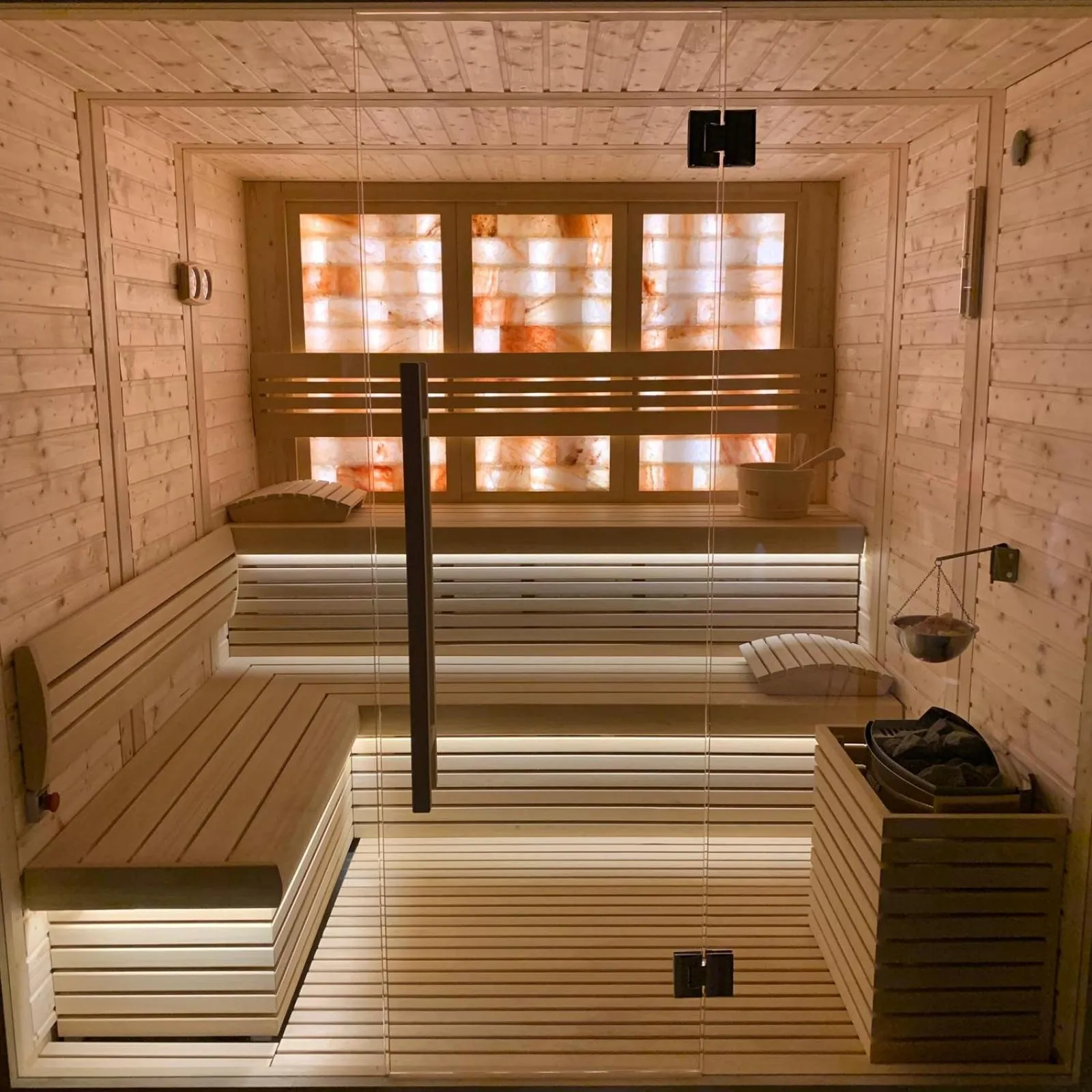 Spa and wellness centre/facilities in Hotel Mirella