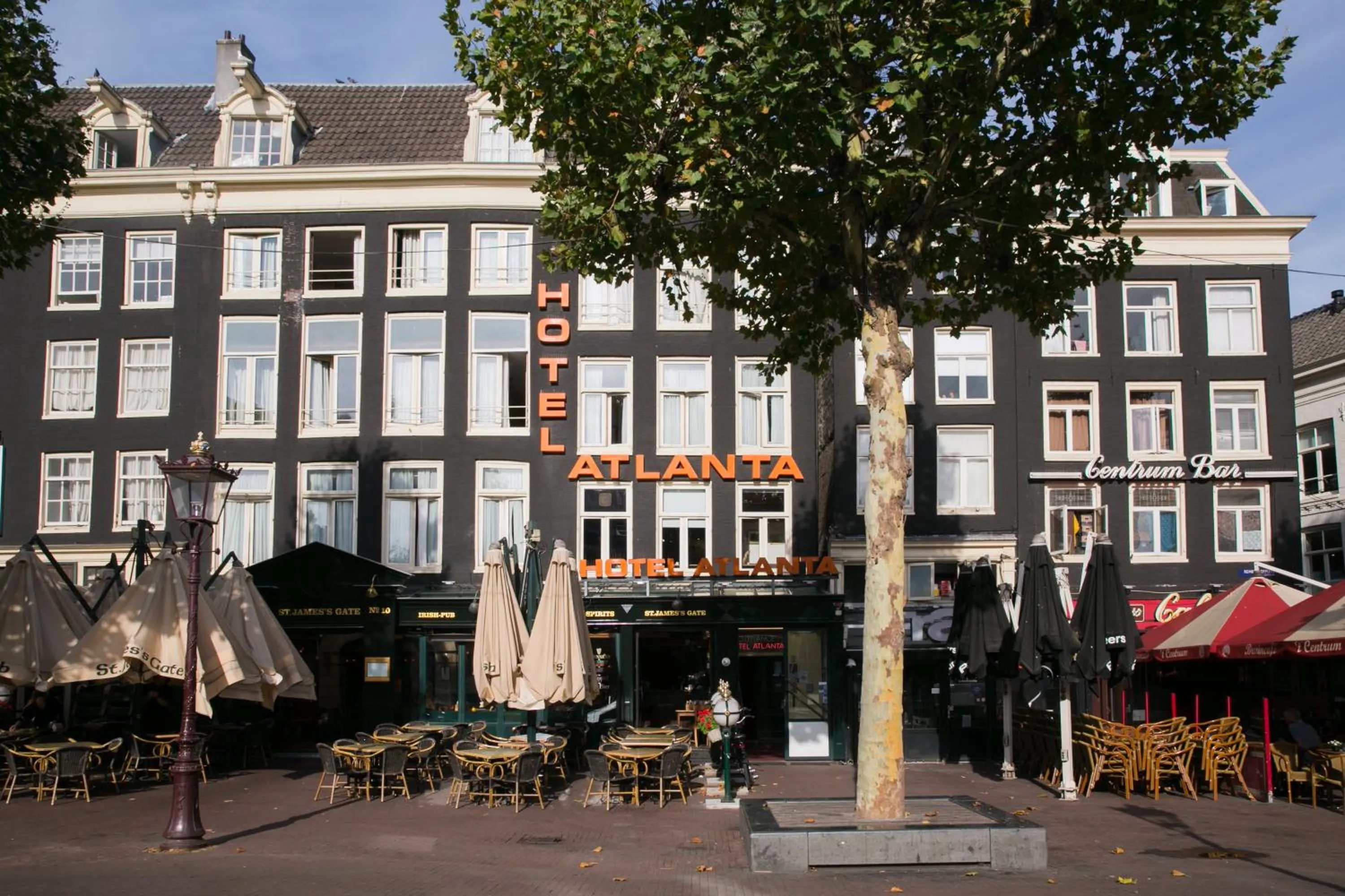 Facade/entrance in Hotel Atlanta